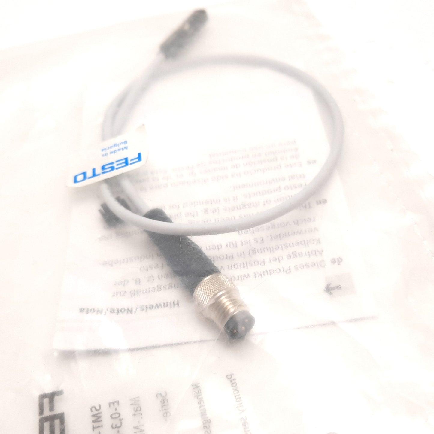 New Festo SMT-8M-A-PS-24V-E-0.3-N-M8D Cylinder Position Sensor, 5-30VDC, PNP, 3-Pin