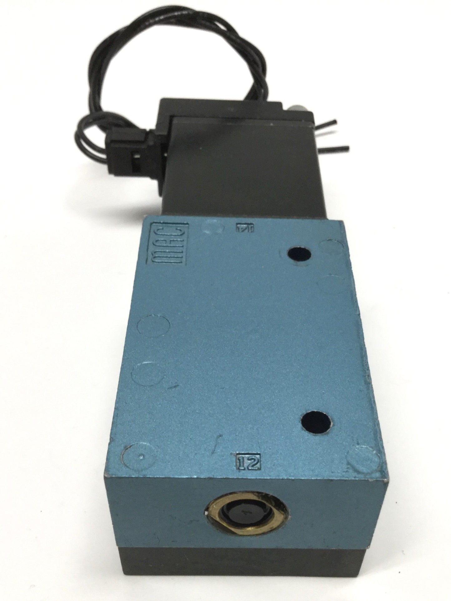 Used MAC 47A-BB0-HAAC-1BK Solenoid Valve 5-Port, 2-Position, 120VAC Coil, 120psi