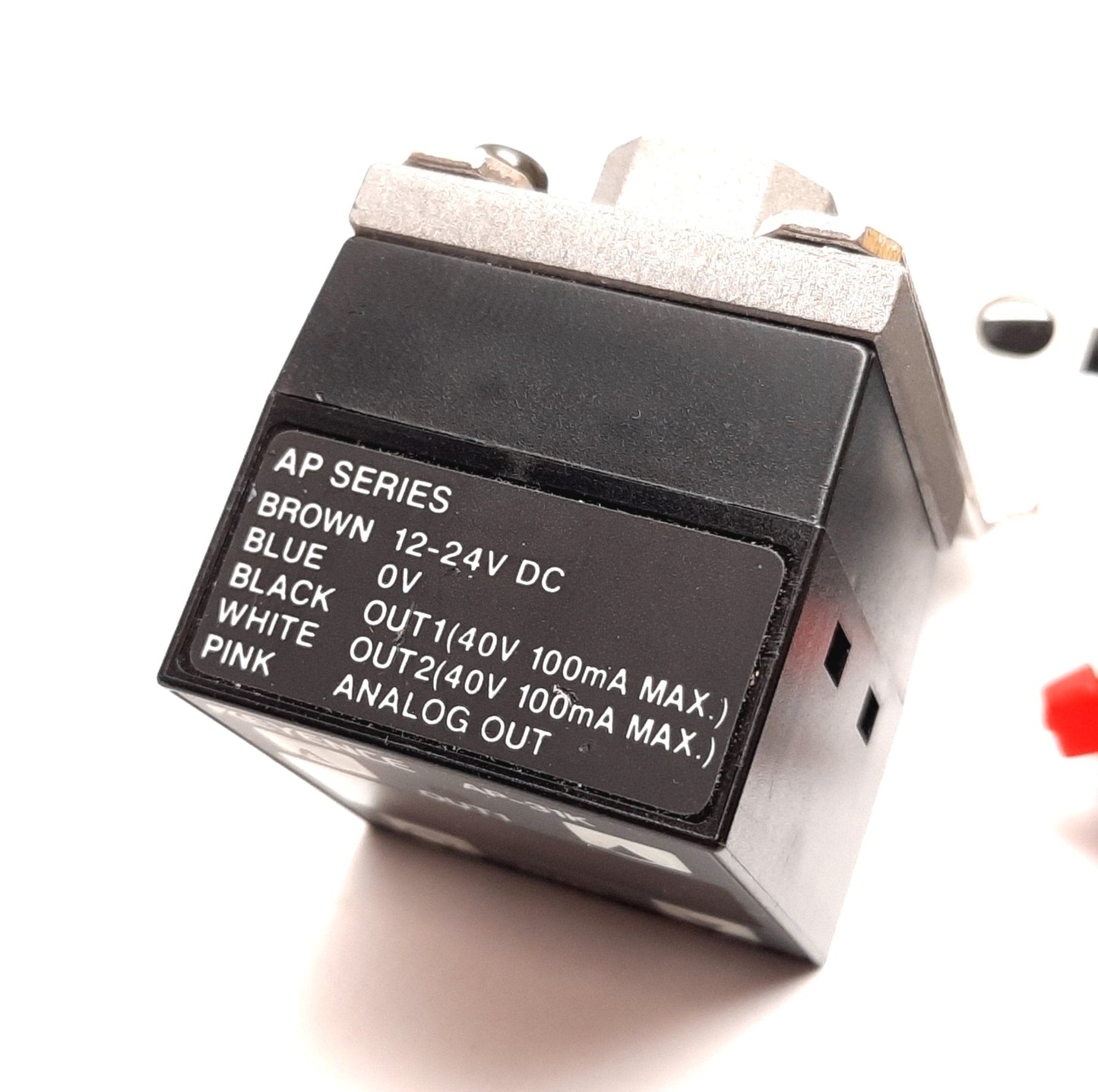 Used Keyence AP-31K Air Pressure Sensor, 12-24VDC, Negative-Pressure -101.3kPa, NPN