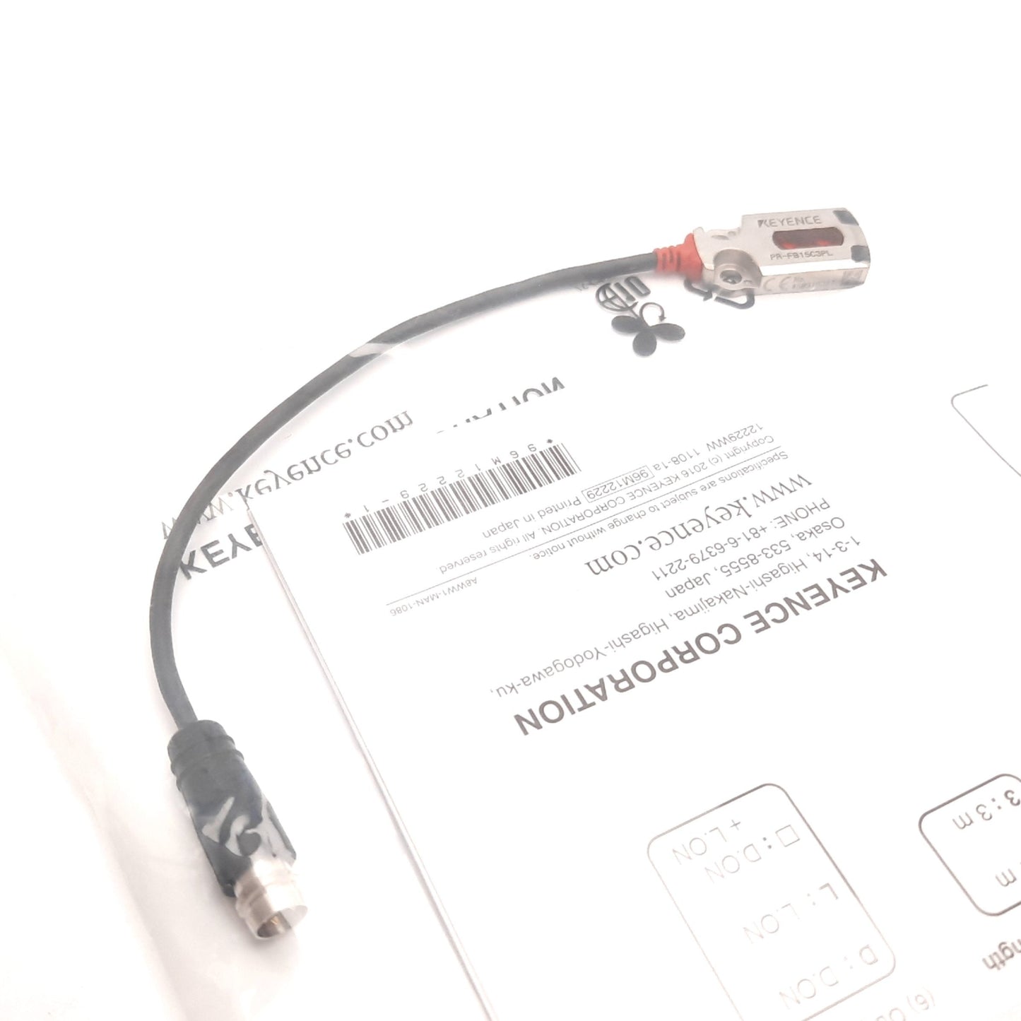 New Keyence PR-FB15C3PL Photoelectric Sensor, 15mm, 10-30VDC, PNP, 3-Pin M8