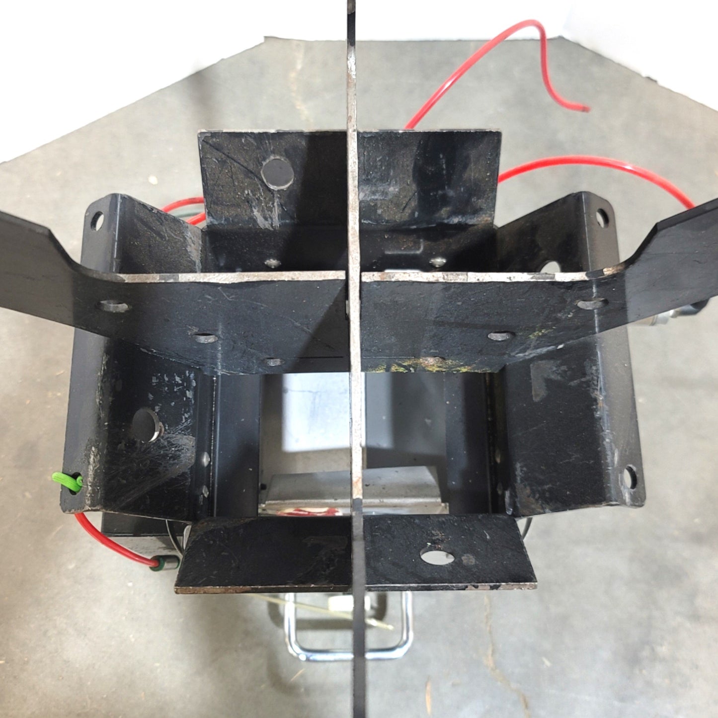 Used Maguire Weigh Scale Hopper Base For WSB-MB Gravimetric MicroBlender, 100lb/hr