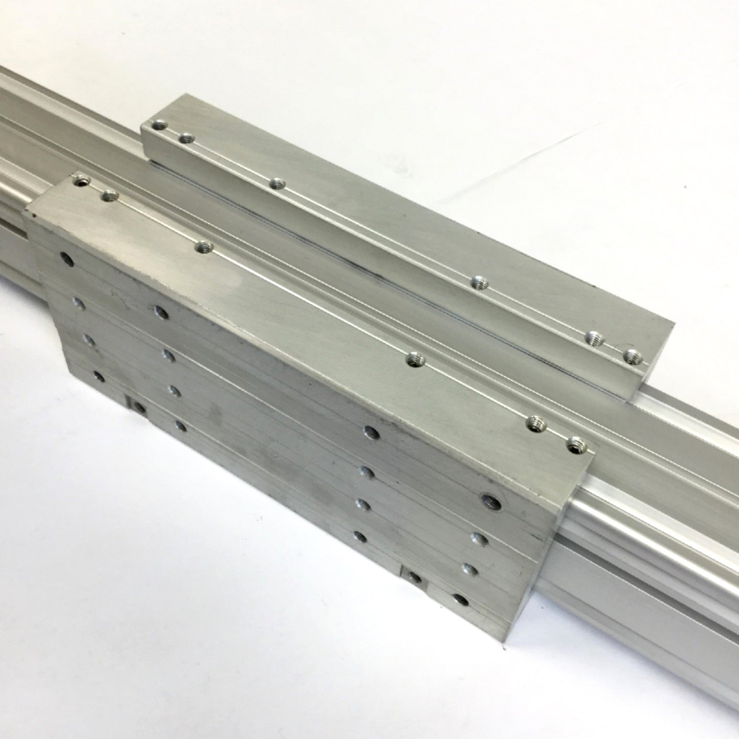 Used Bimba UBS-4028-3XCM Ultran Rodless Cylinder Linear Slide 40mm Bore, 28" Stroke