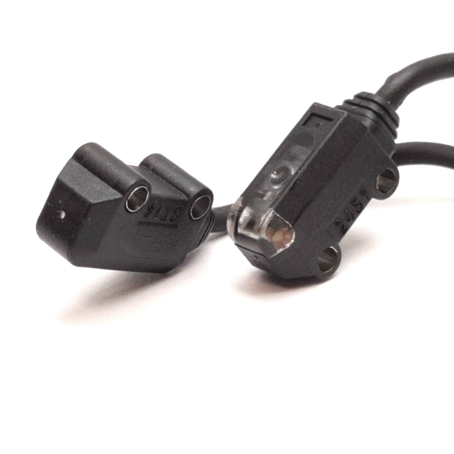 Used Omron E3T-ST14 Photoelectric Sensor, Through-Beam, 1m, 12-24VDC, PNP Dark-On