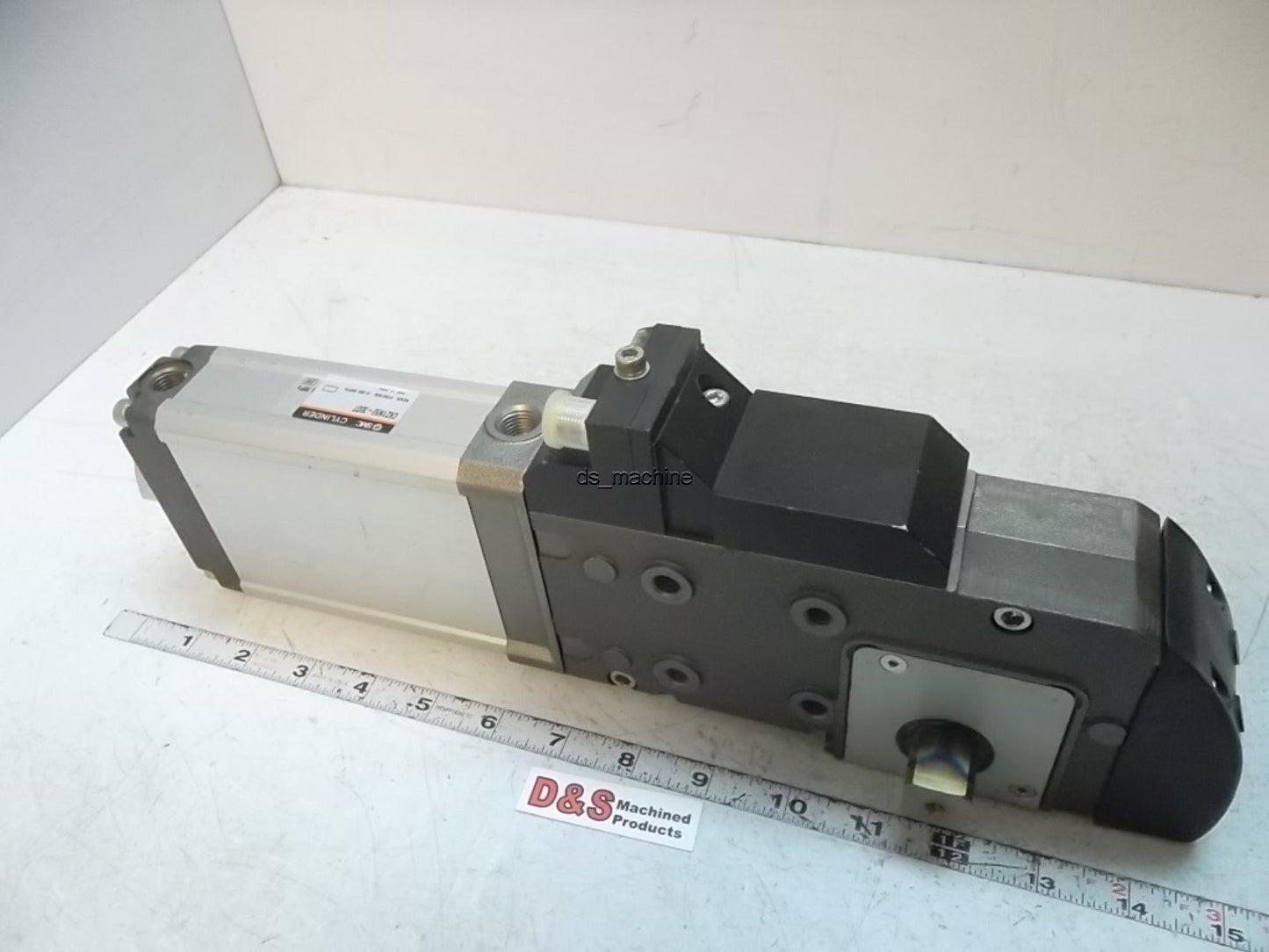 Used SMC CKZ1N50-30DT Pneumatic Cylinder Clamp