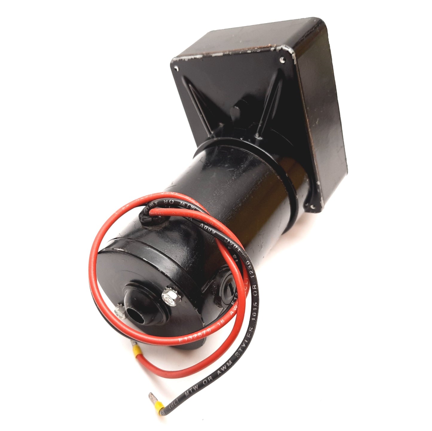 Used RAE Corporation P21941 DC Motor, 24VDC, 0.65A, 82RPM, 6.3 inlbs, 8mm Shaft