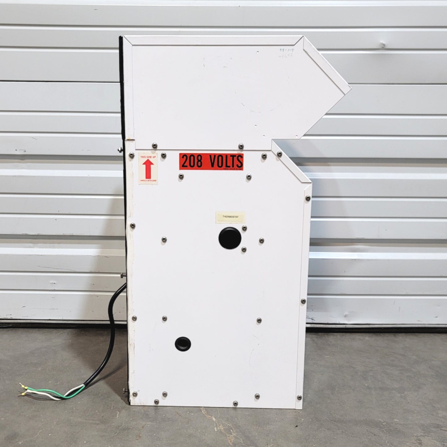 Used Kooltronic K2A4C2.5NMNX-2 Panel Mounted Air Conditioner, 200/230 1-Ph, 2500BTU
