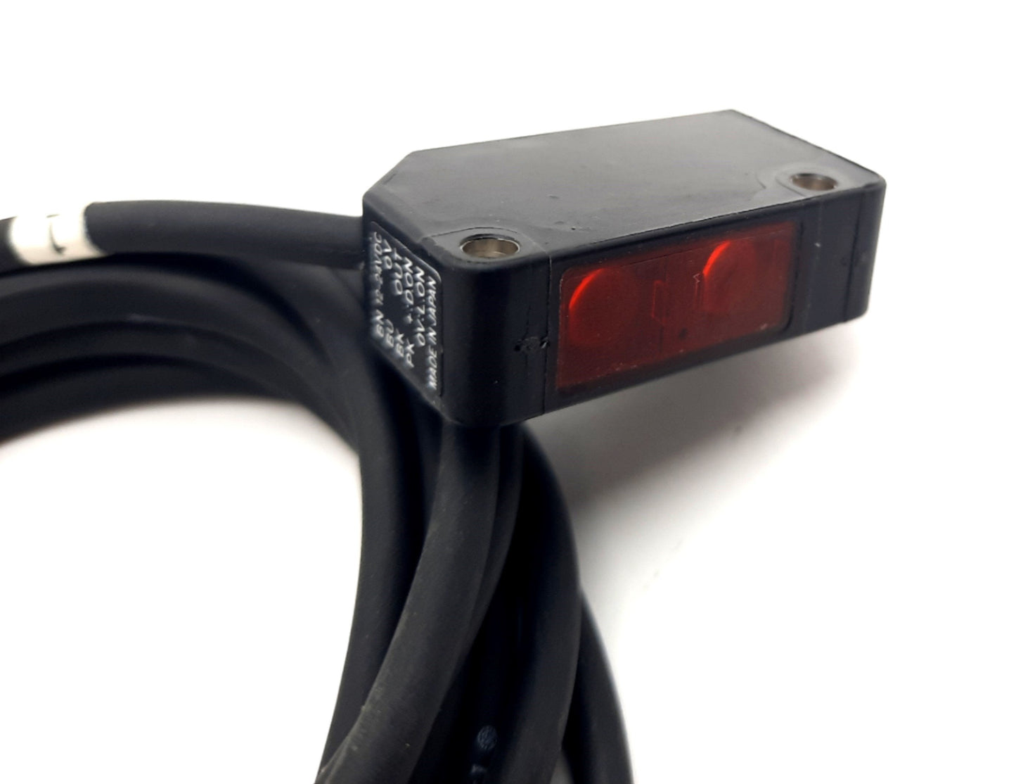 New Keyence PZ-V31P Photoelectric Reflective Sensor 12-24VDC 3-Digit LED 5-300mm
