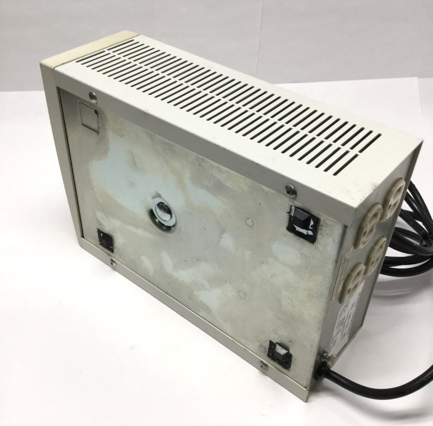 Used Powervar ABC700-11 3-Stage Toroidal Power Conditioner 4-Outlet, 840VA, 120VAC 7A
