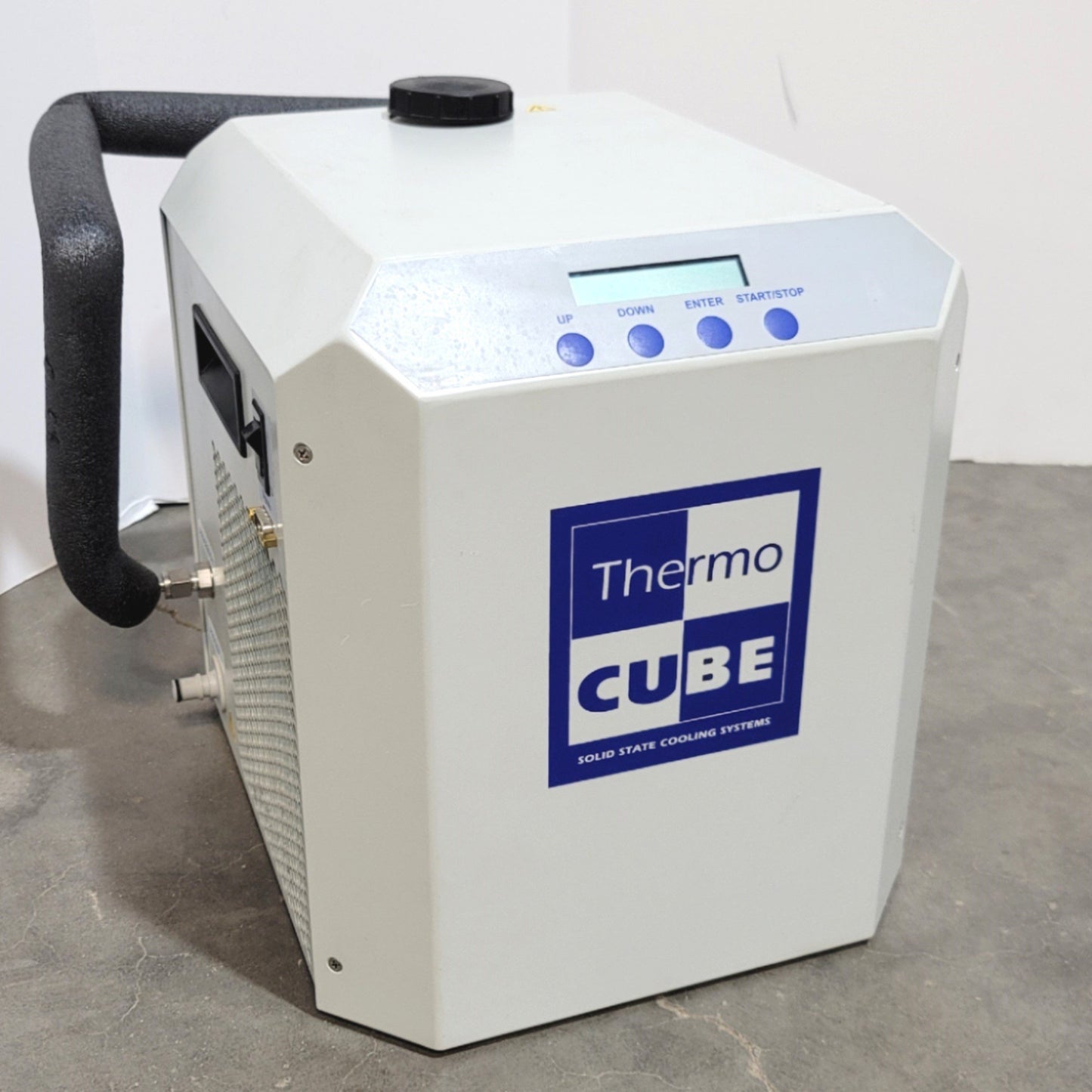 Used Solid State Cooling ThermoCube Cooling System 300W 5-50°C 2 liter/min 115-230VAC