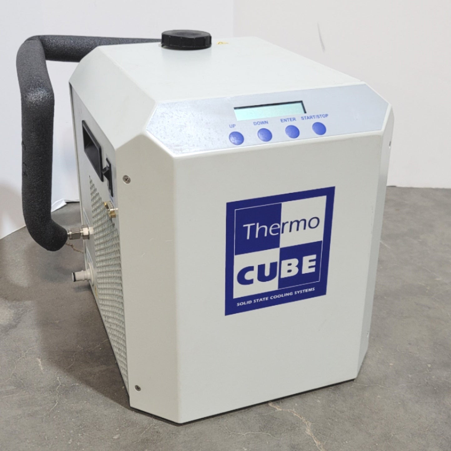 Used Solid State Cooling ThermoCube Cooling System 300W 5-50°C 2 liter/min 115-230VAC