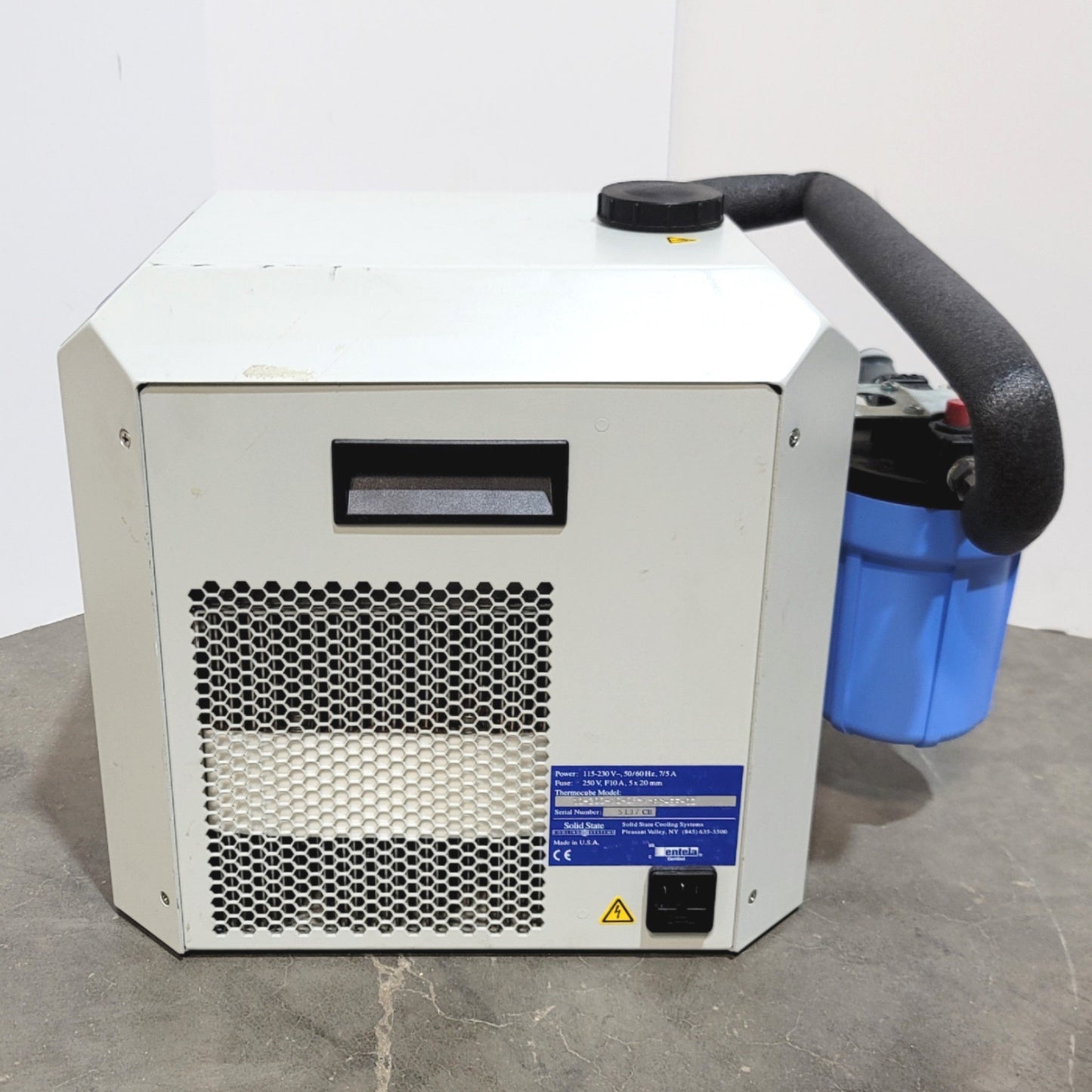 Used Solid State Cooling ThermoCube Cooling System 300W 5-50°C 2 liter/min 115-230VAC