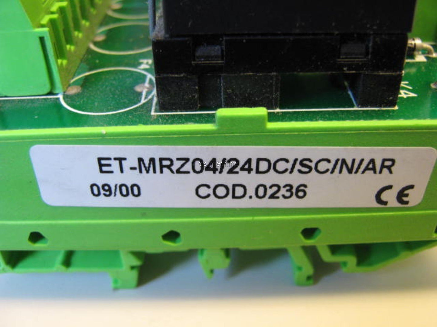 Used EuroTek ET-MRZ04/24DC/SC/N/AR 4 Relay Socket Breakout Board 24VDC Control SPDT