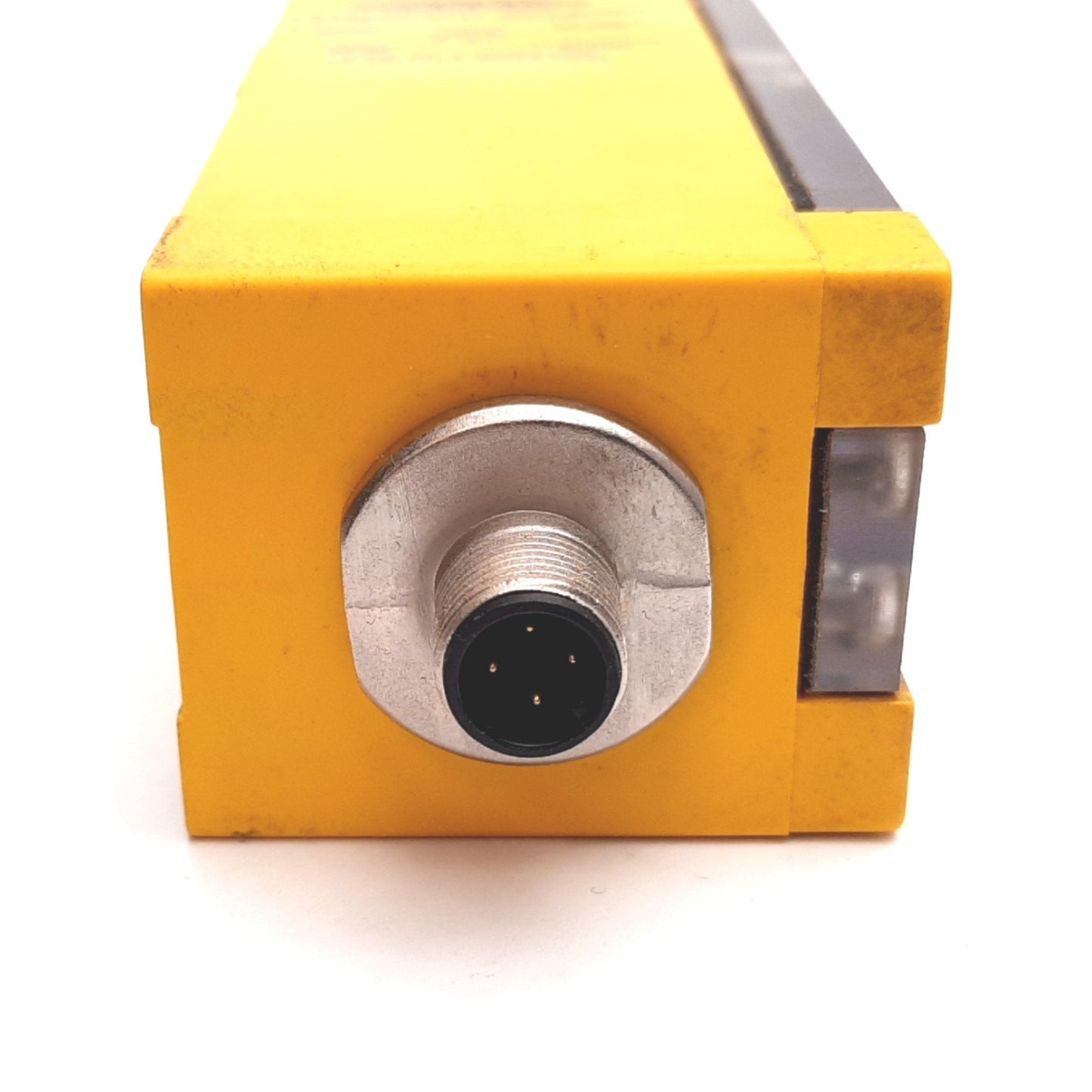 Used Banner LS10ESRQDH Light Screen Emitter, Range: 100-200mm, 12-30VDC, 4-Pin M12