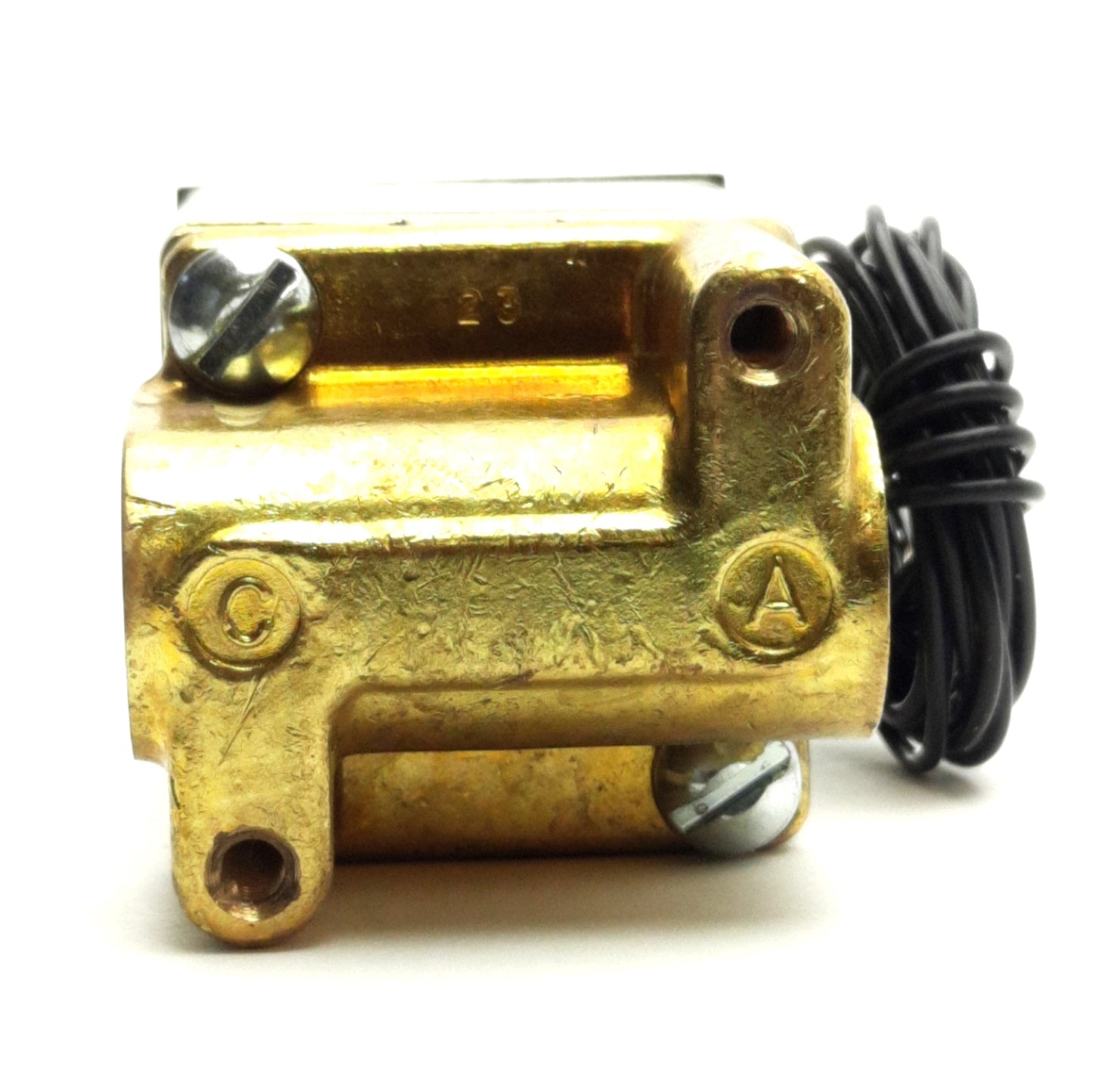 New – Open box Valcor SV95G12HC23-R37 Solenoid Valve 150 Psi Max, 24v AC 15W Coil, 1/8" NPTF