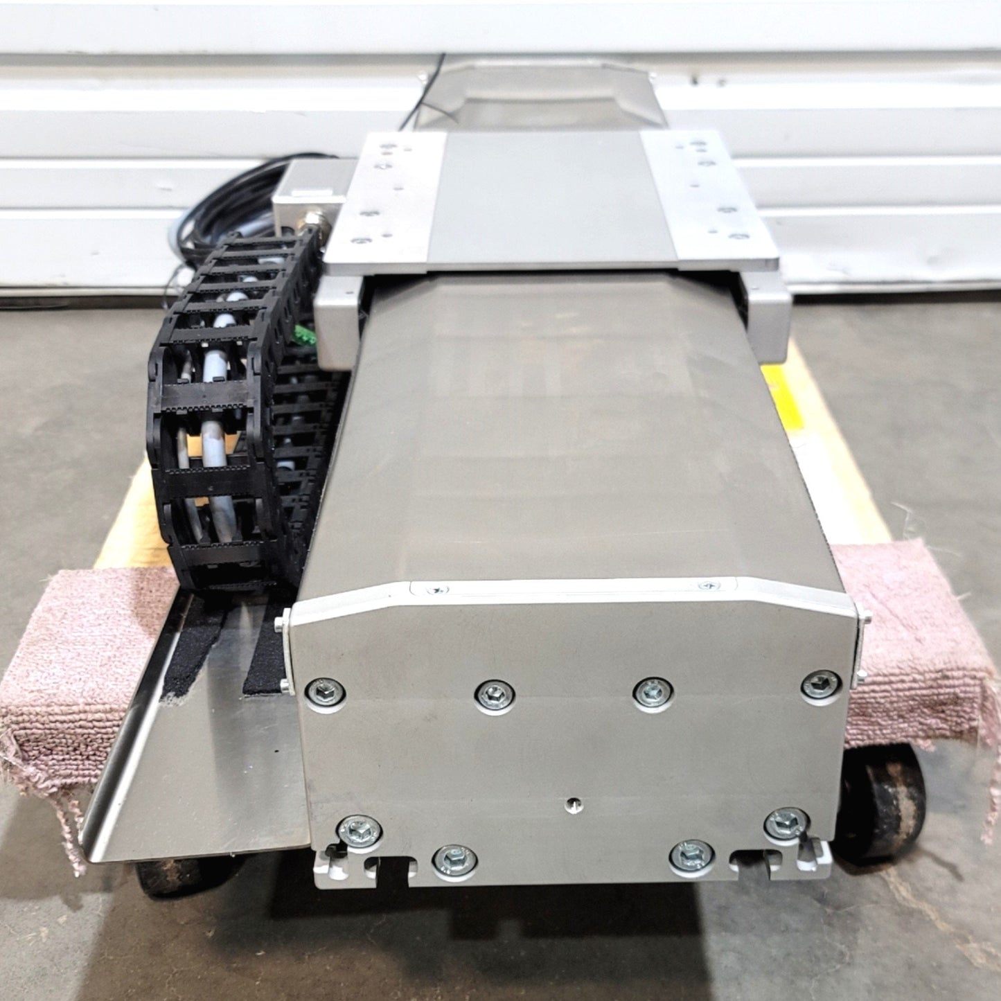 New Other Ruch Servomotor LSMA-T-32 Linear Actuator Stroke: 540mm Table: 300mm x 255mm