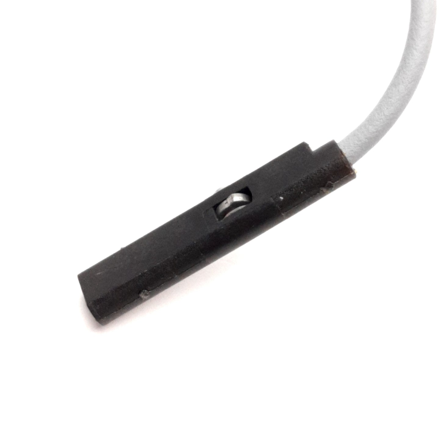 Used Festo SMT-10M-PS-24V-E-0.3-L-M8D Proximity Sensor Round Slot, 100mA 24V, 551375