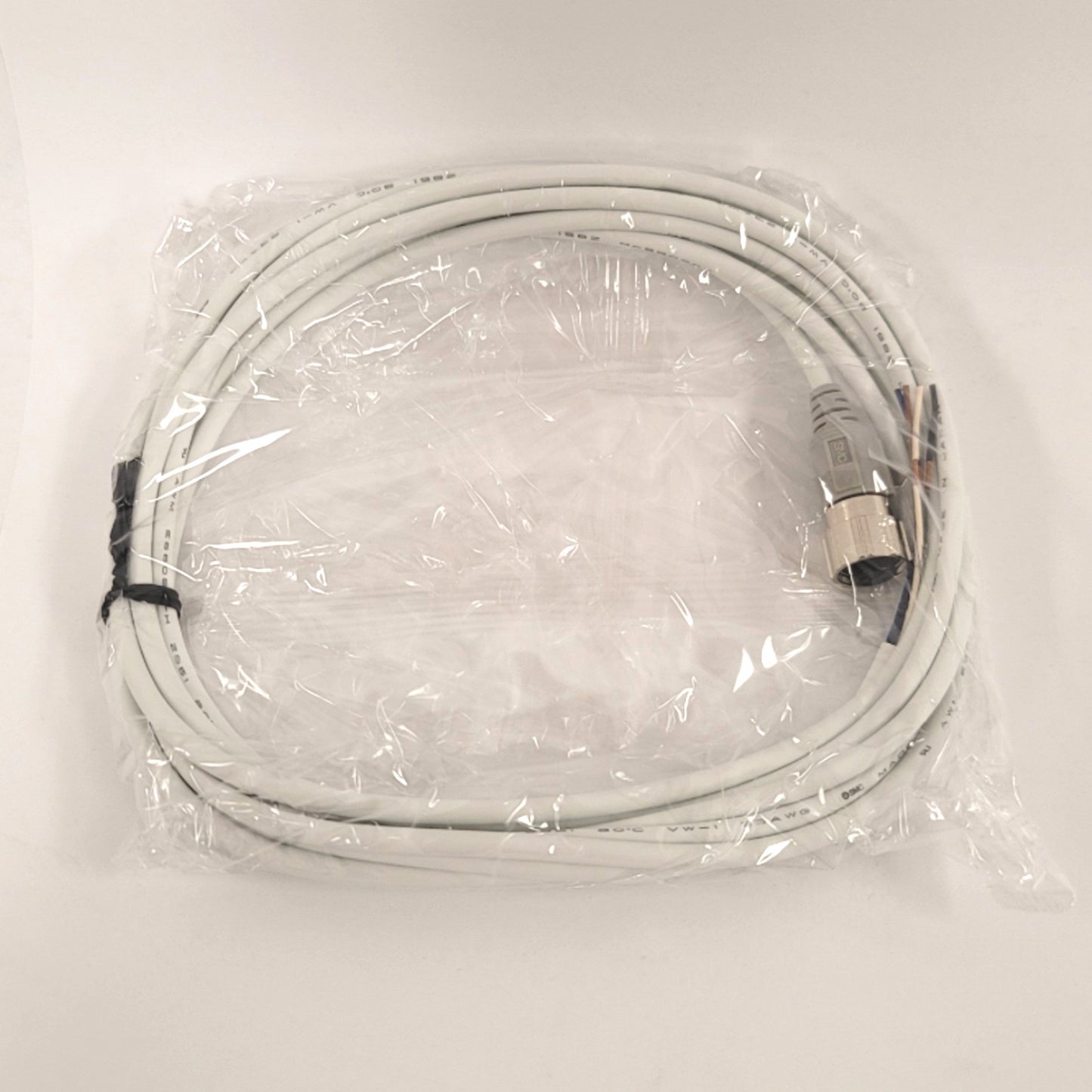 New SMC PF2A751-04-69-X560 Integrated Digital Flow Switch 50-500l/min 1/2"Rc 4-20mA