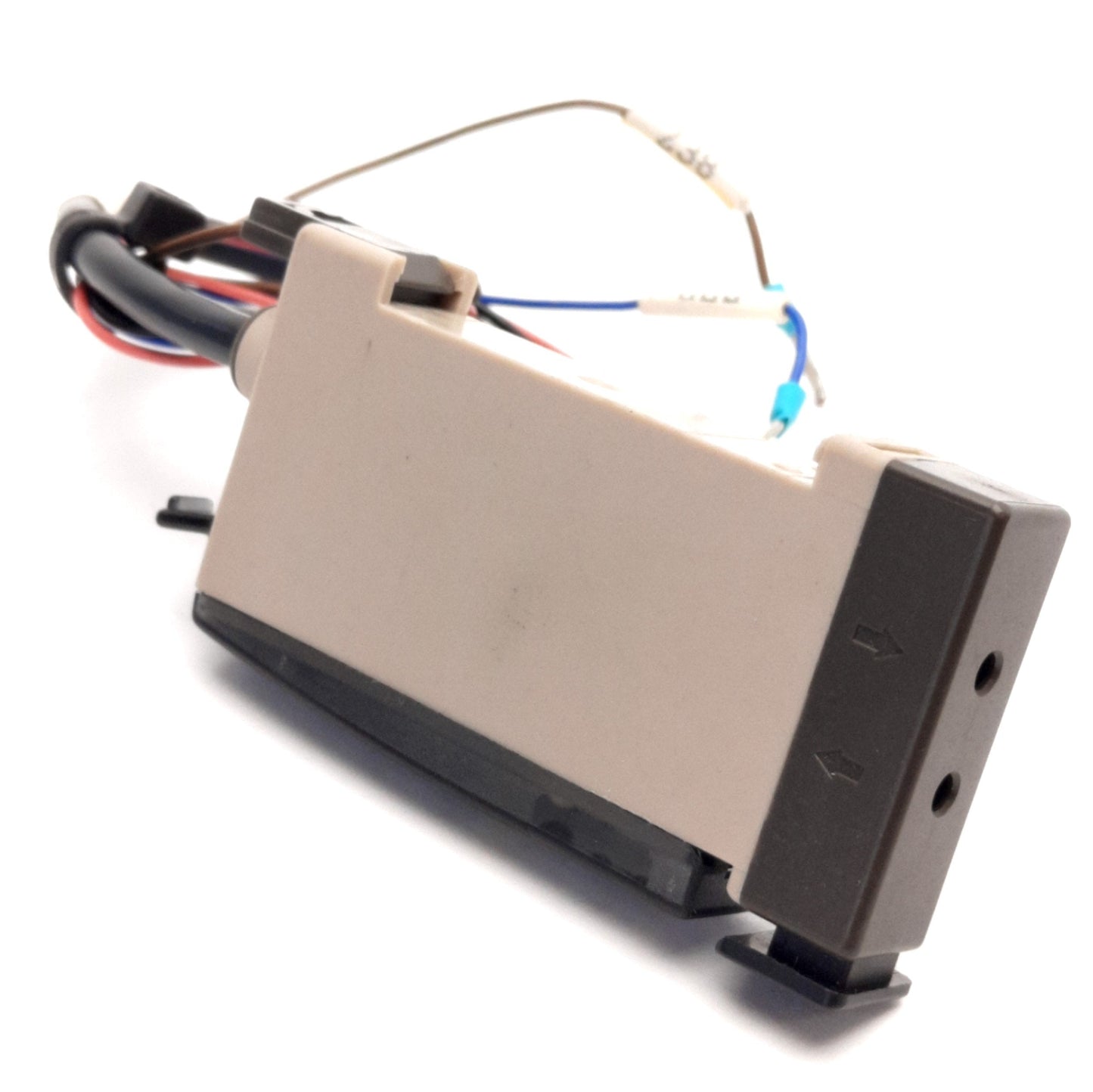 Used Omron E3X-NT21 Fiber Optic Sensor NPN Output, 12-24V DC, Max Load: 100mA 30V DC