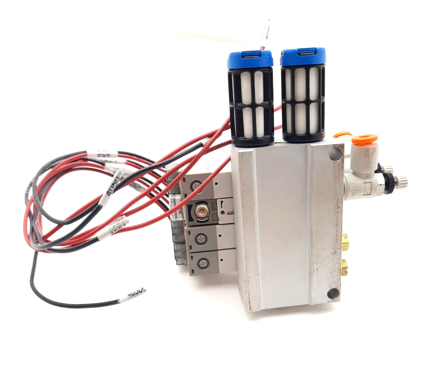 Used SMC SYJ3140-5MOZ 5-Port Base Mounted Solenoid Valves on Manifold 24VDC Coil
