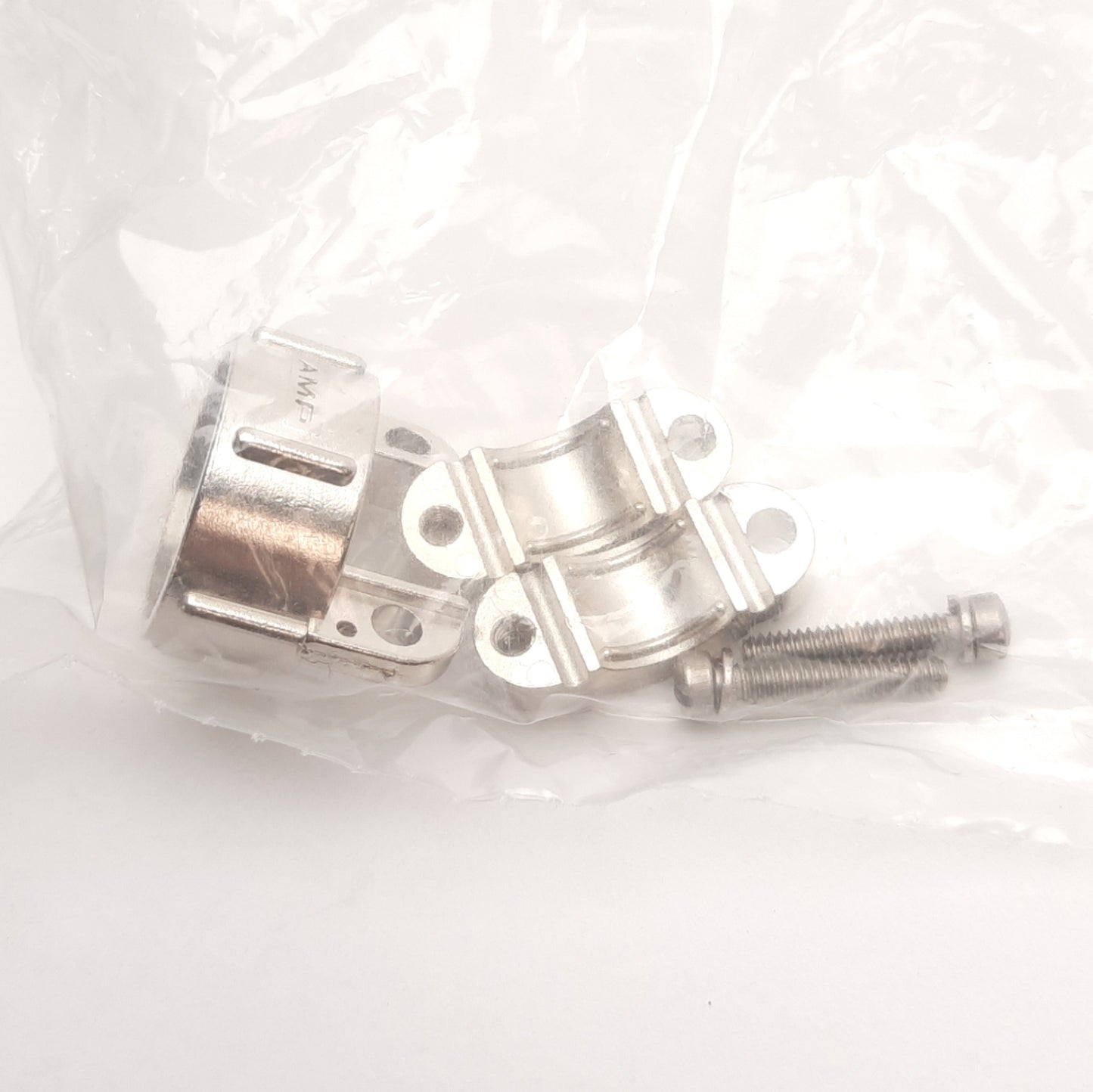 New Lot of 2 Amphenol 208945-5 MIL Spec Cable Clamp 0.225"-0.562", 7/8-20UNEF Thread