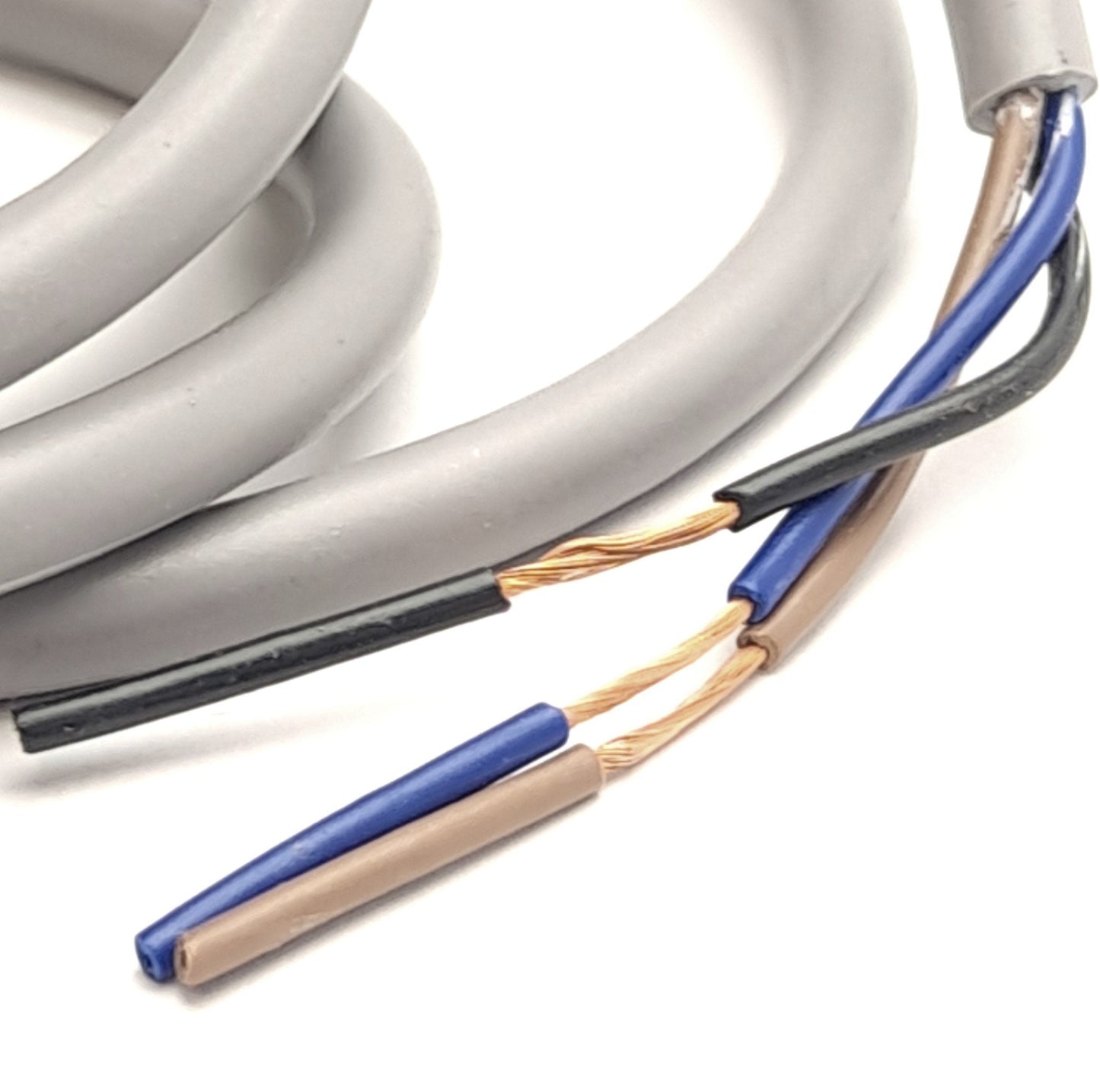 New Omron E2FQ-X2F1 Proximity Sensor, 10-30V Supply, 2mm Sensing Distance M12 Thread