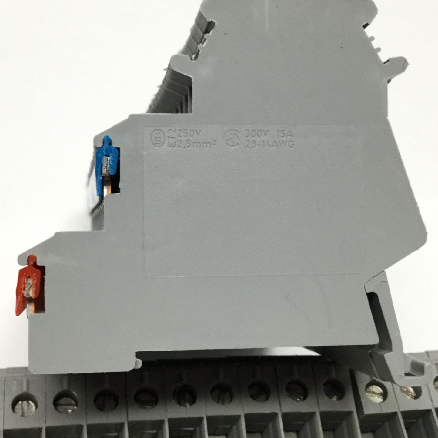 Used Lot of 45 Phoenix DIK 1,5 Sensor Actuator Terminal Blocks 300V 15A 28-14AWG
