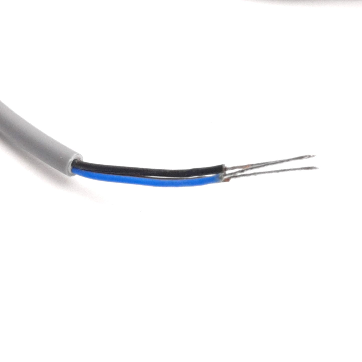 New Baumer IFRM 06P1701/L Proximity Switch 2mm Range, 6-36V DC, PNP Normally Open