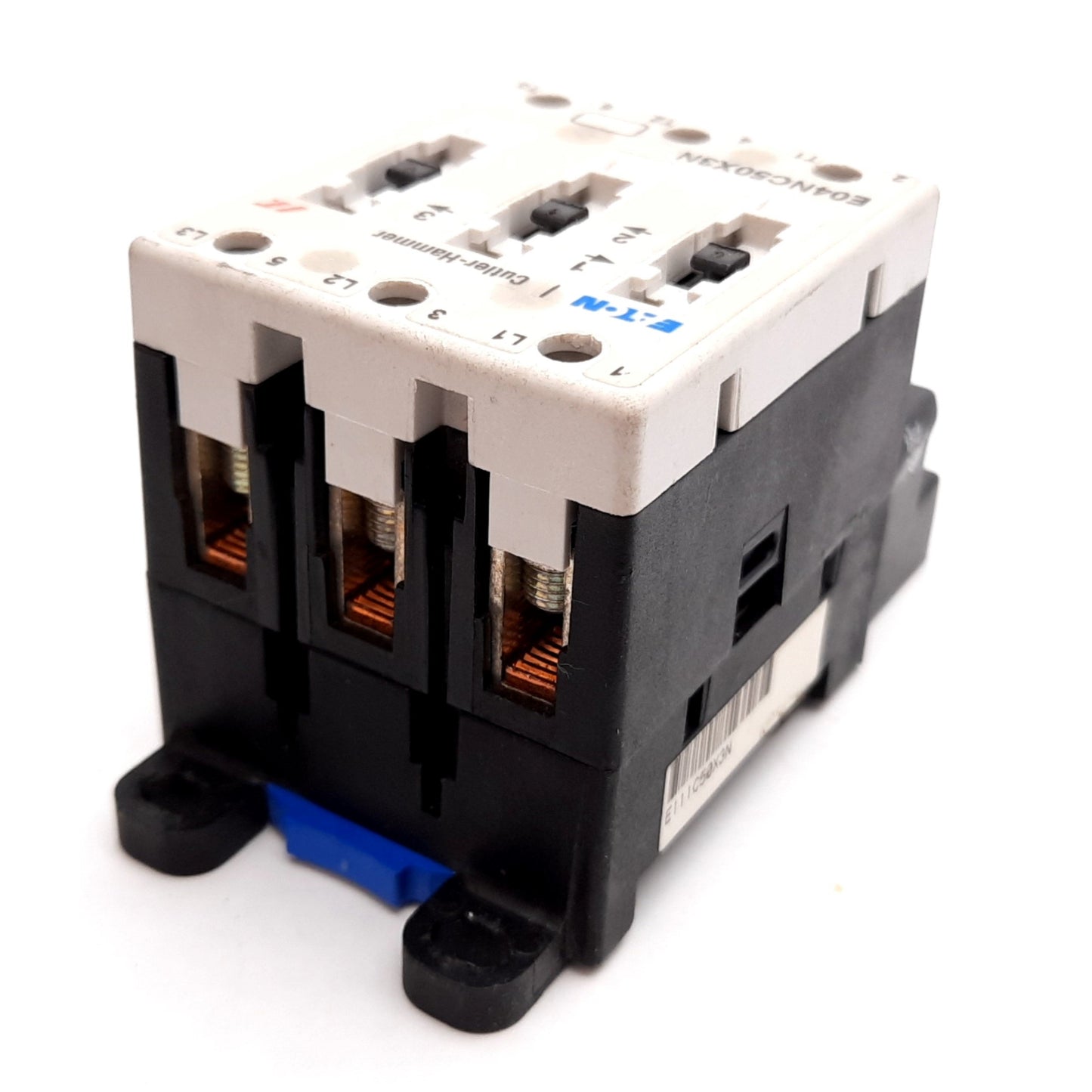 Used Eaton Cutler Hammer E04NC50X3N Contactor With E02NCXCXNN Coil, 24VDC, 600VAC 50A