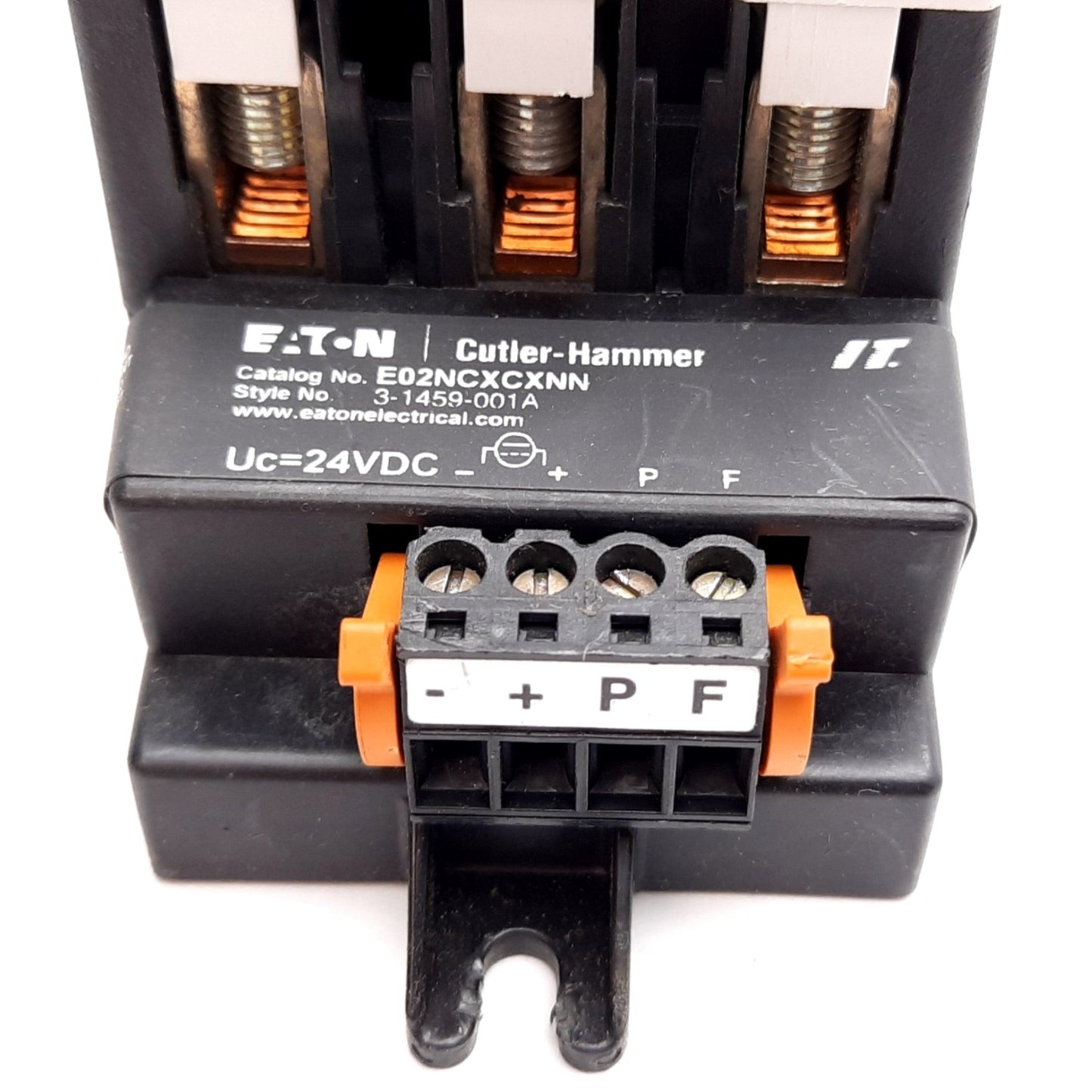 Used Eaton Cutler Hammer E04NC50X3N Contactor With E02NCXCXNN Coil, 24VDC, 600VAC 50A