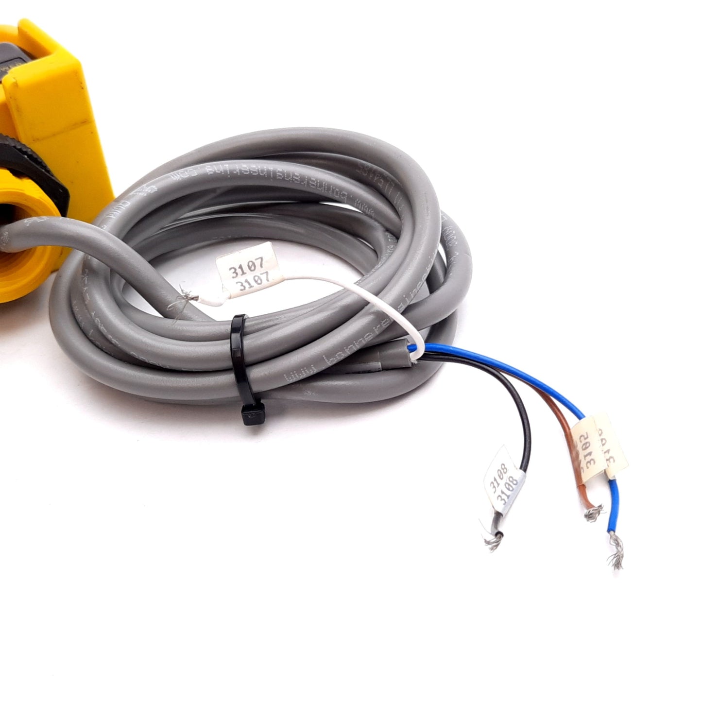 Used Banner STBVP6L Safety Touch Button, 10-30VDC, PNP Output, With OTC-1-YW Guard