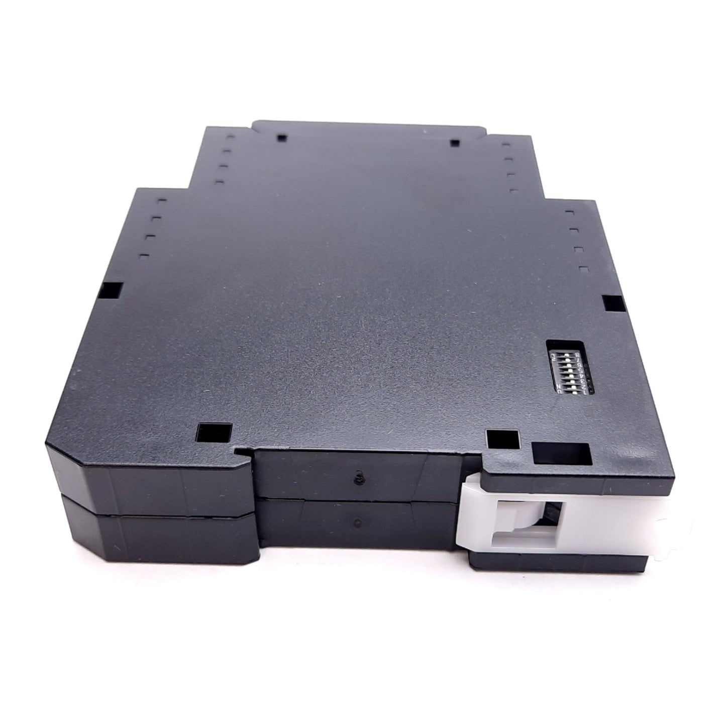 New Omron K8AK-TH11S Temperature Monitoring Relay, 100-240VAC, Range: 0-999øC/øF