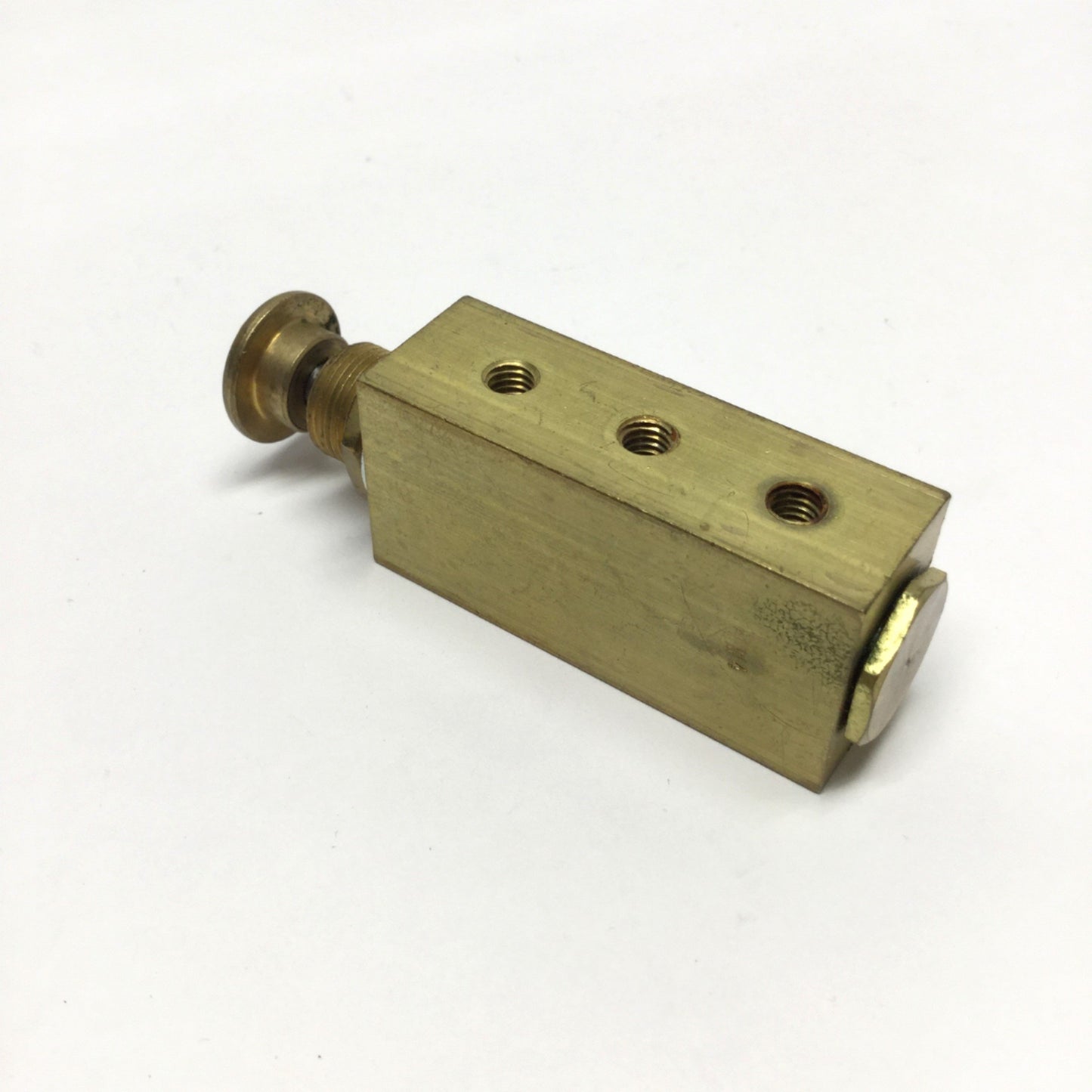 Used Clippard FV-5 Spool Plunger Valve Spring Return, 4-Way, 5-Port, #10-32, 150psi