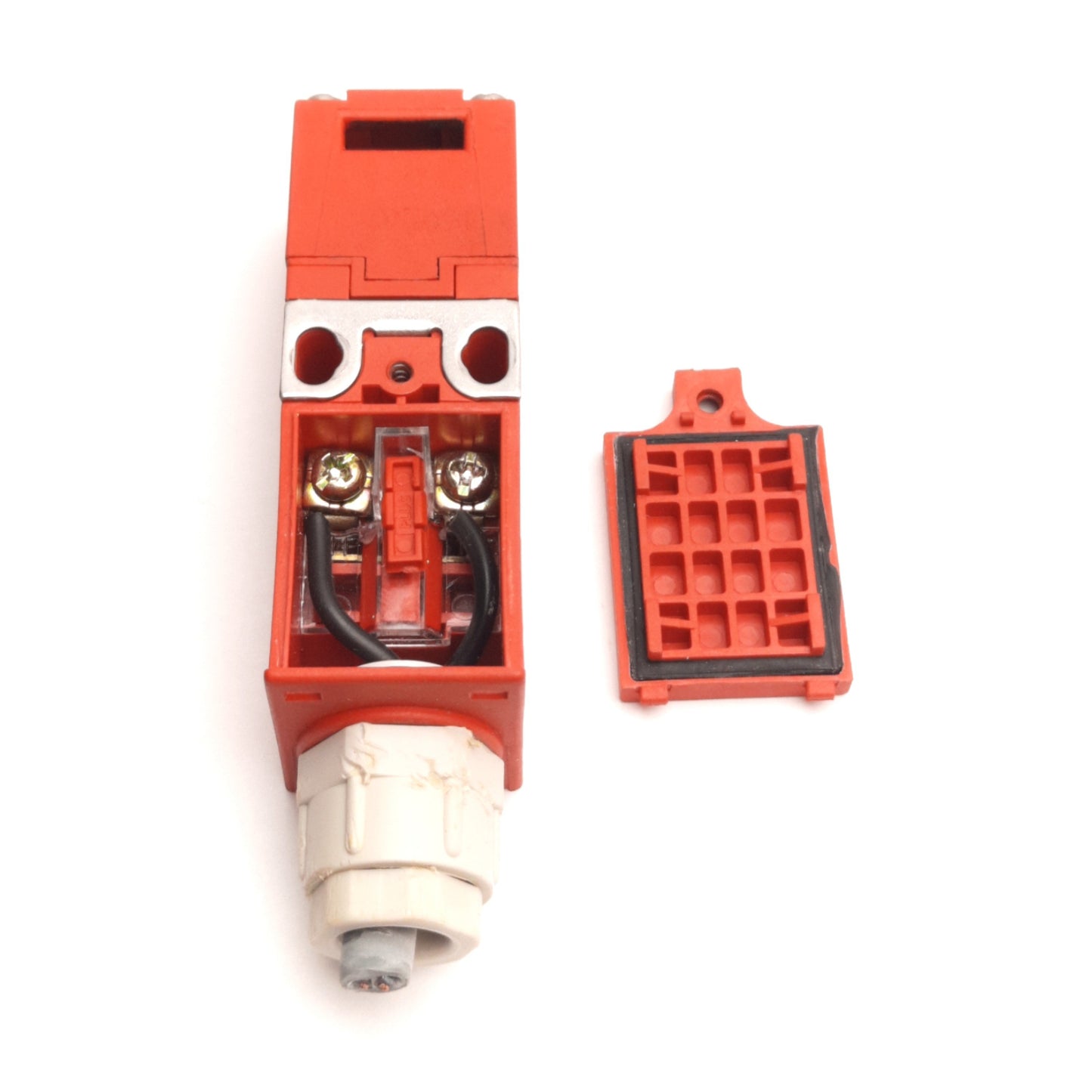 Used Guardmaster 33002 ELF Saftey Switch, 1 Normally Closed, PG9, 500VA, EN1088
