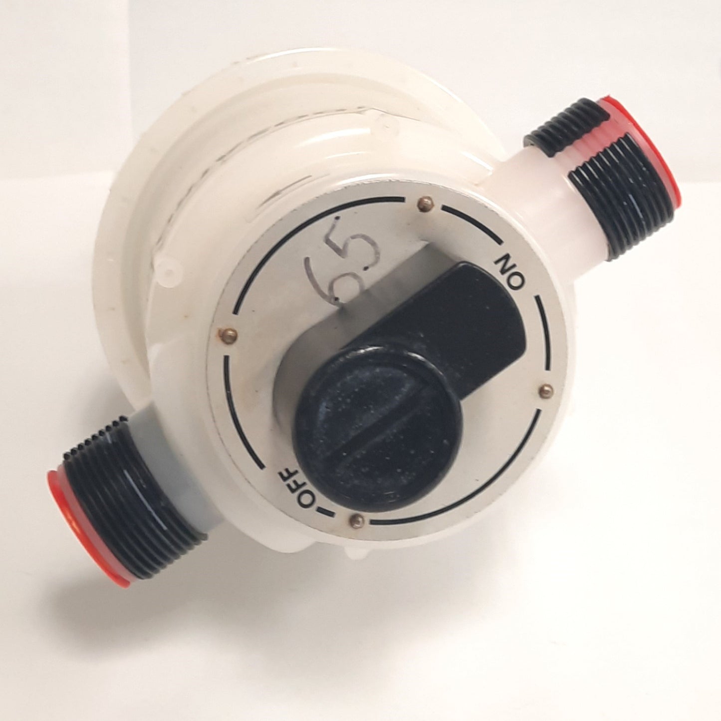 Used Dosatron D45RE15 PVDF Dosing Pump, .4-20GPM, 1:500-1:66, 7-70psi, 104°F