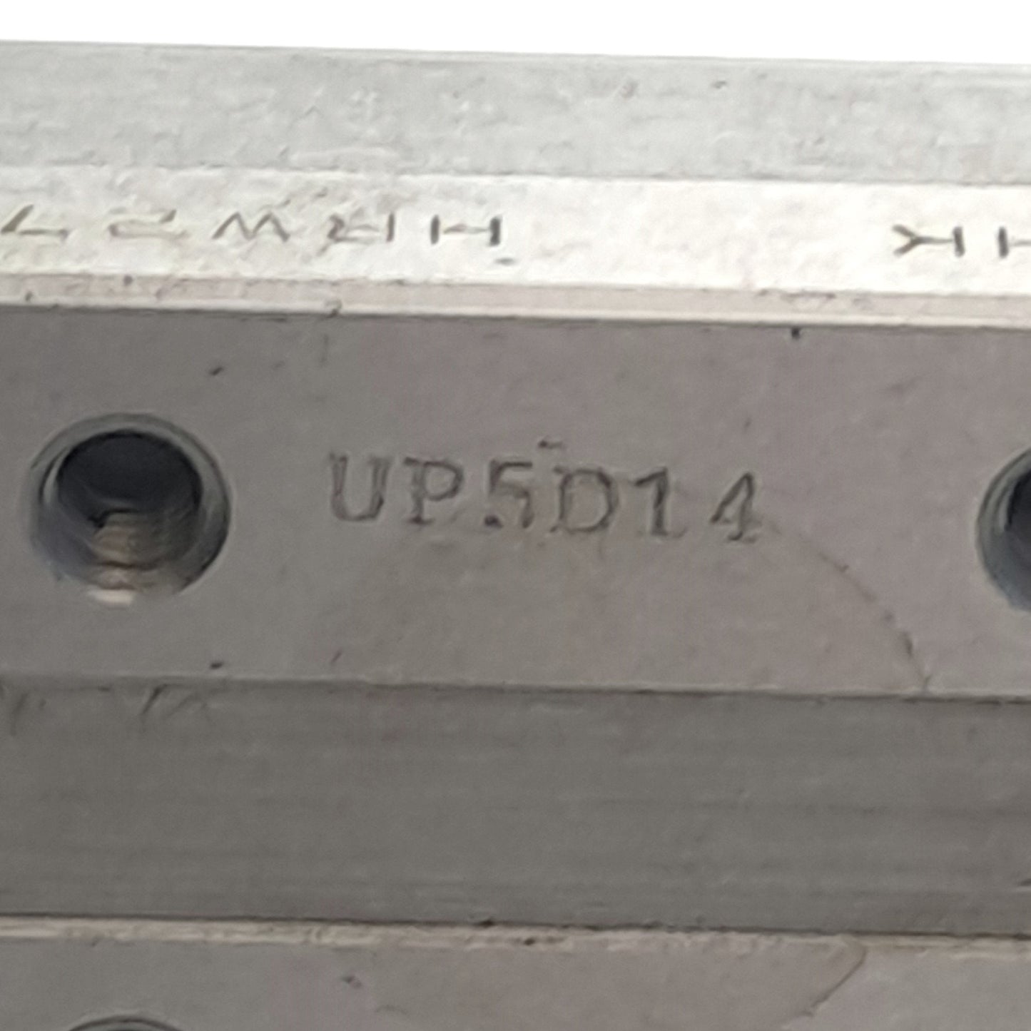 Used THK HRW27-UP5D14-1+520L Linear Motion Guide, 520mm Rail, 27 x 80 x 72.8mm Block