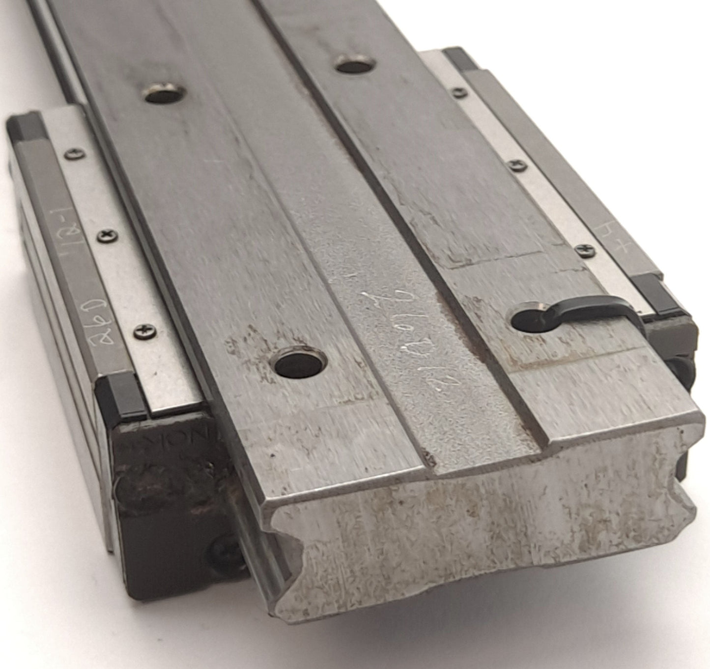 Used THK HRW27-UP5D14-1+520L Linear Motion Guide, 520mm Rail, 27 x 80 x 72.8mm Block