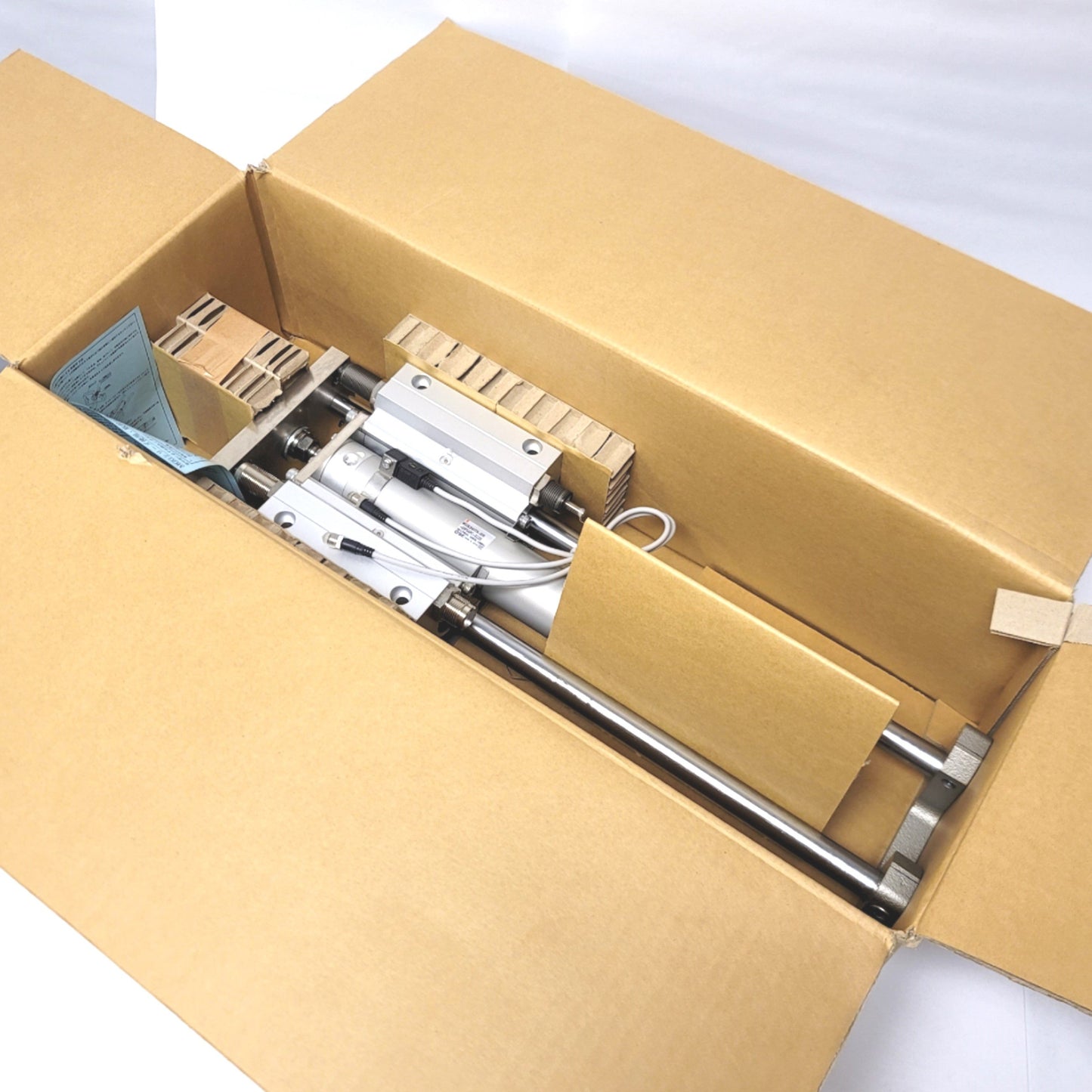 New SMC MGGLB40TN-300-G5PSAPC-XC22 Guided Cylinder, 40mm Bore, 300mm Stroke, 1/8"NPT