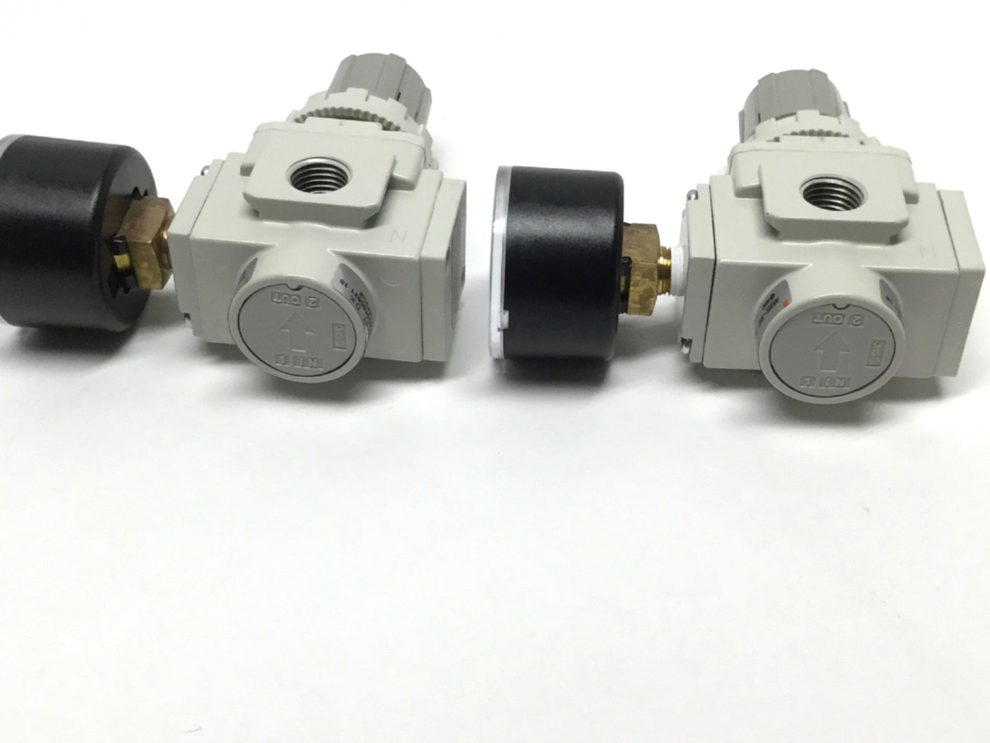 New – Open box Lot of 2 SMC AR20K-N02-RZ-B Pressure Regulators w/Backflow, 7-125psi, 1/4" NPT