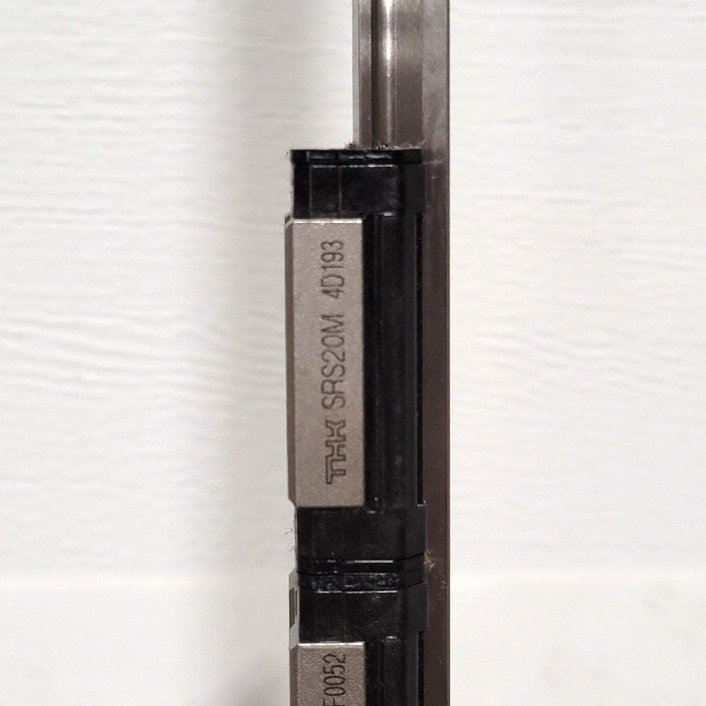 Used Lot Of 2 THK SRS20M Carriages On A LM Linear Rail 1400mm, 20mm x 40mm x 50mm