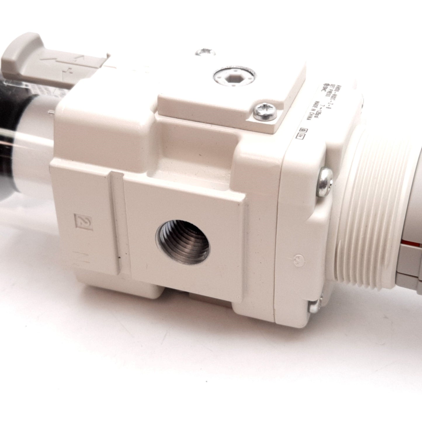 New SMC AW30-N02C-Z-B Filter/Regulator, Supply: 150psi, Set: 7-125psi, 1/4" NPT
