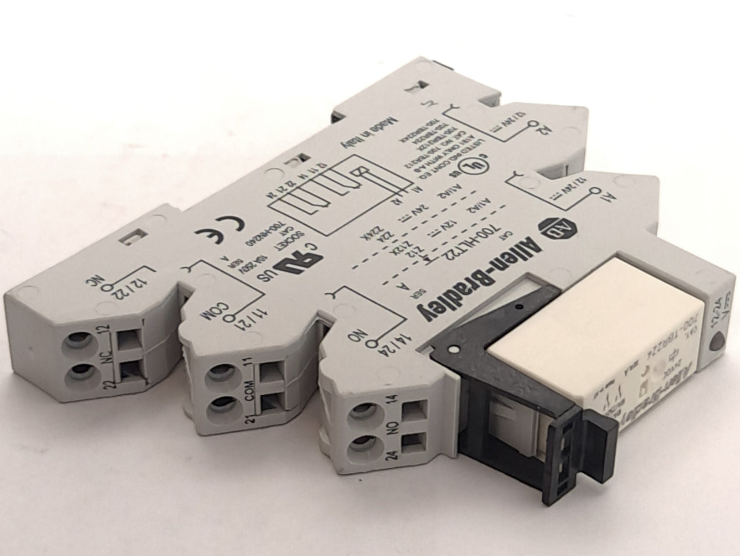 Used Allen Bradley 700-TBR224, 700-HLT22 Relay In Socket, DPDT, 24VDC Coil, 10A 24VDC