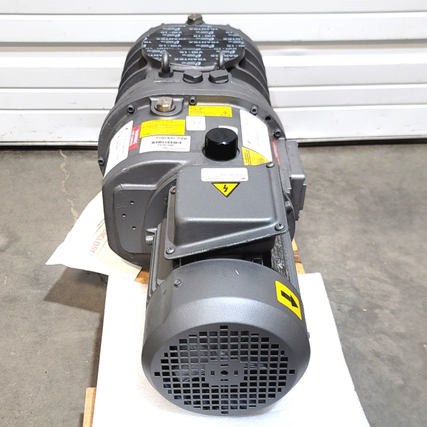 New Edwards A302-72-936 EH500 Mechanical Booster Pump 208-230/460VAC 0-90mbar 2.2kW