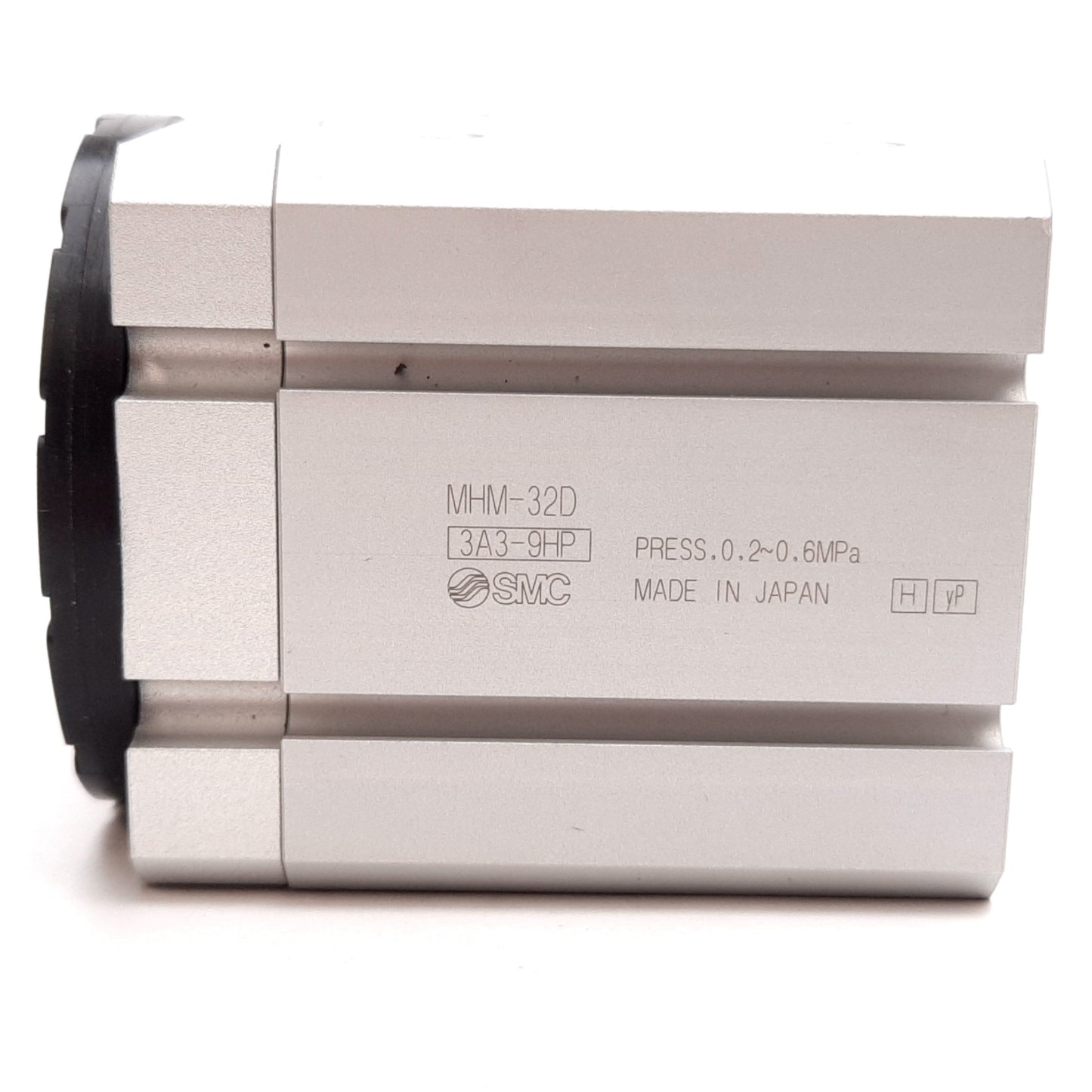 New SMC MHM-32D Magnetic Gripper, Bore: 32mm, Pressure: 0.2-0.6MPa, Ports: Rc1/8