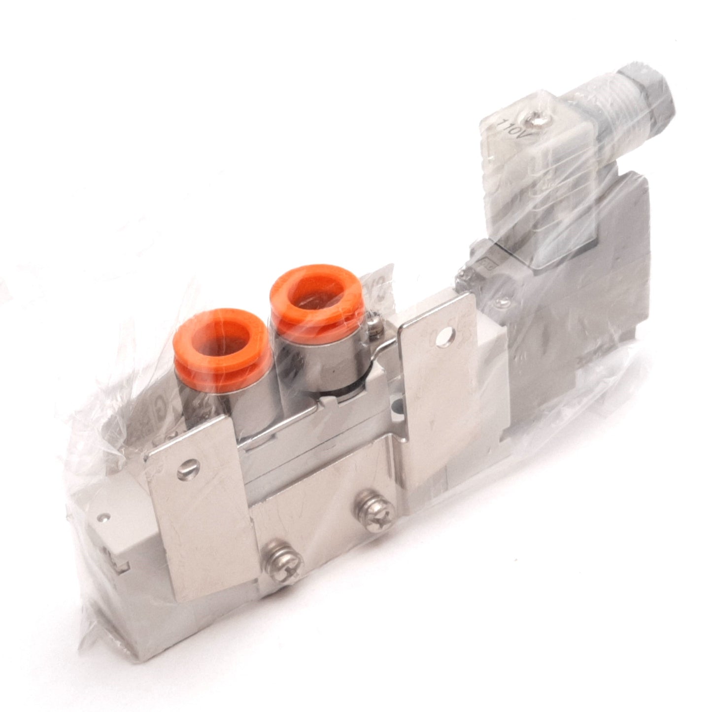 New SMC SY7120-3DZ-N11T-F2 Solenoid Valve, 2-Position 5-Port, 110VAC, 0.15-0.7MPa
