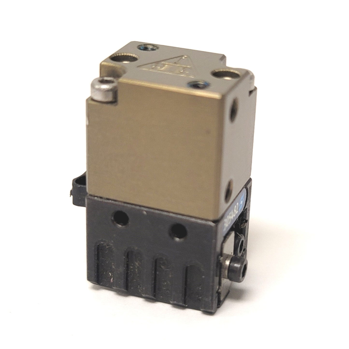 Used Schunk 305482 MPG-Plus 16-AS Parallel Gripper Stroke: 1.5mm Per Jaw, Force: 37N