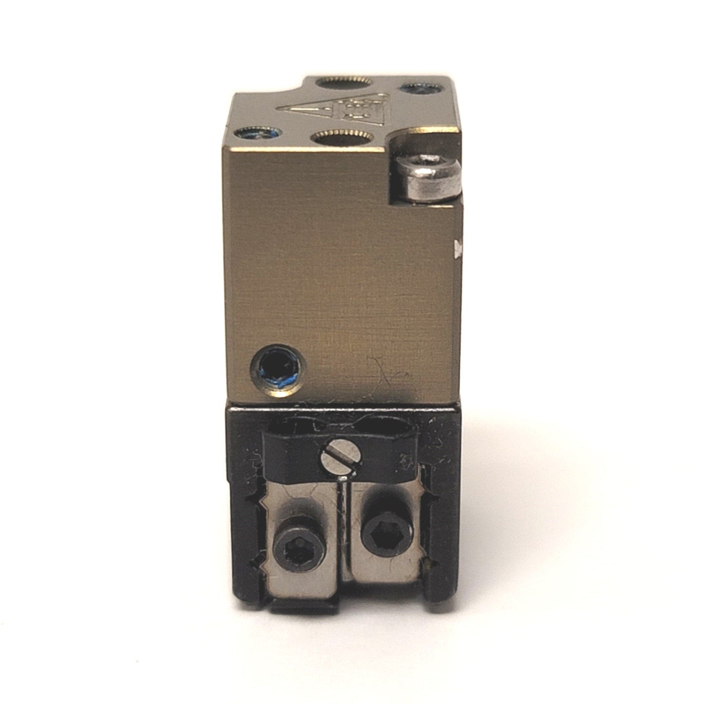 Used Schunk 305482 MPG-Plus 16-AS Parallel Gripper Stroke: 1.5mm Per Jaw, Force: 37N
