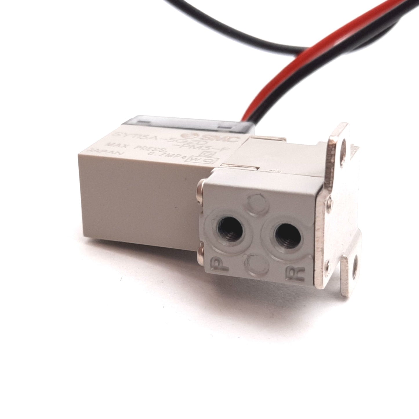 New SMC SY113A-5GZD-PM3-F Solenoid Valve, 2-Position 3-Port, 24VDC, 0.7MPa, M3x0.5