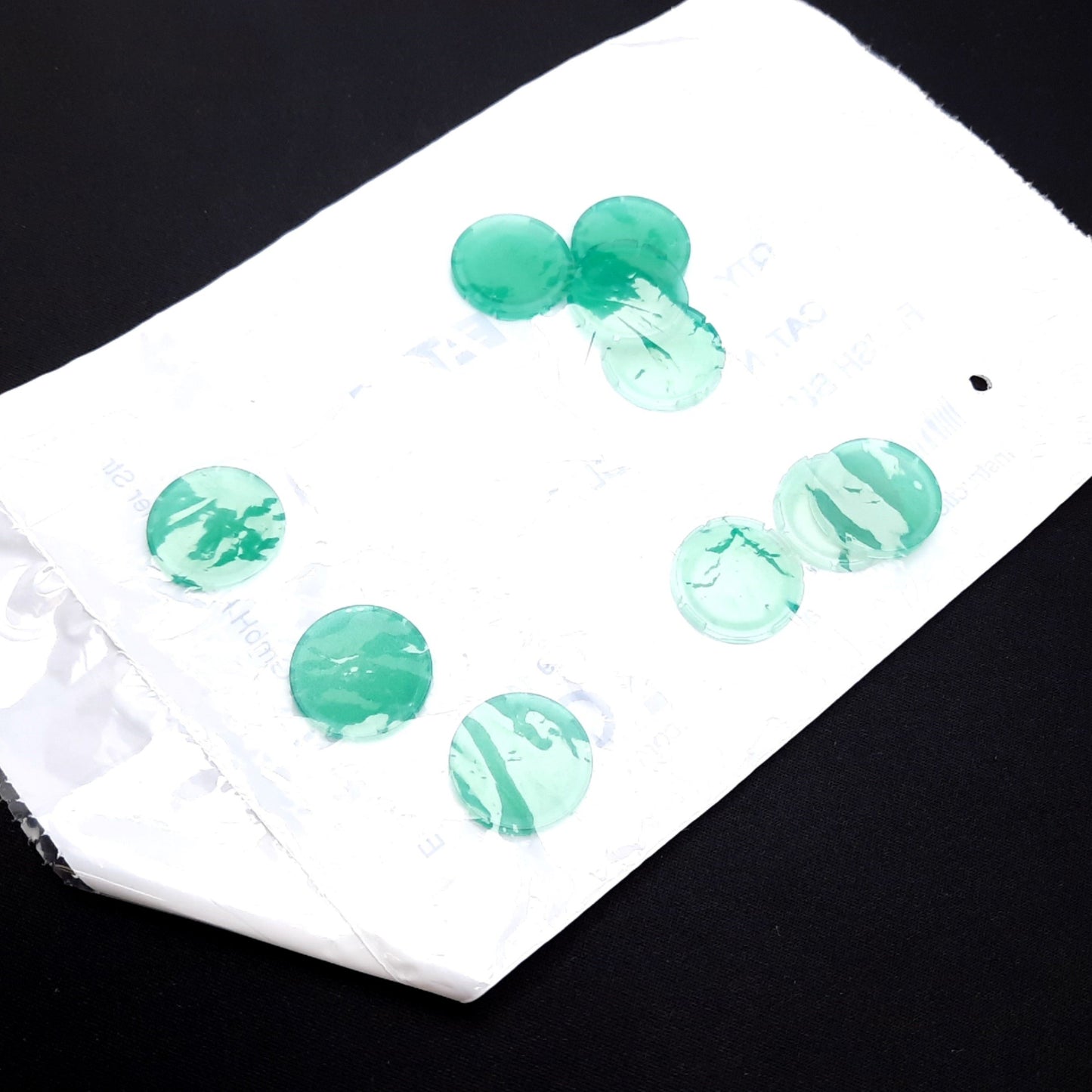 New Lot of 10 Eaton M22-XDL-G Push Button Lens, For M22 Series, Color: Green