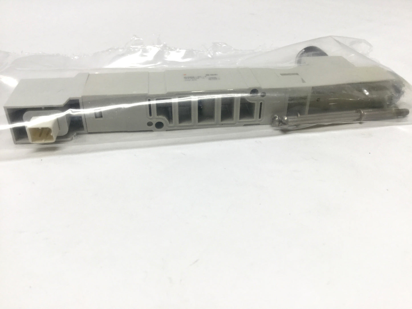 New SMC SV2000-N0-P Interface Regulator, Set Pressure: 14-100psi, w/ 0-150psi Gauge