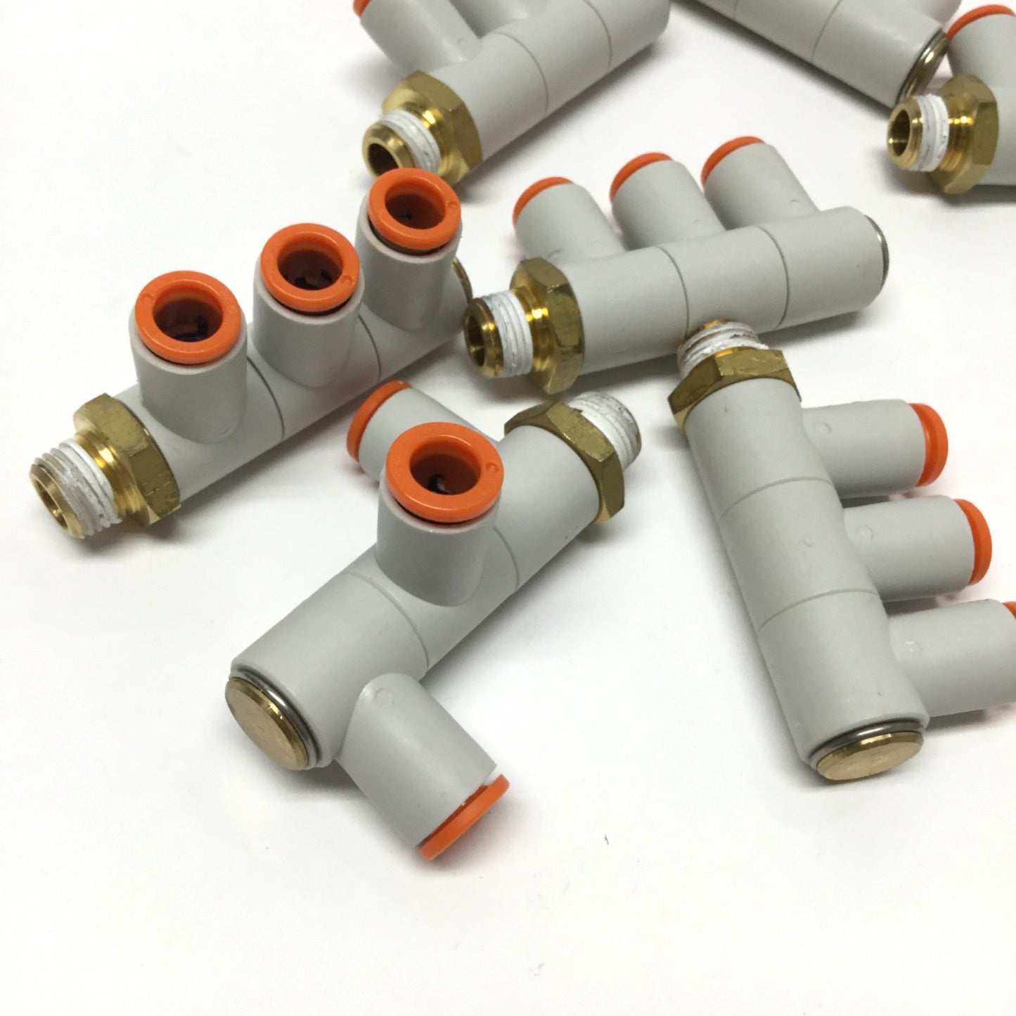 Used Lot of 9 SMC KQ2VT07-34S Triple Universal Elbow Air Fittings Ø1/4" x 1/8" NPT